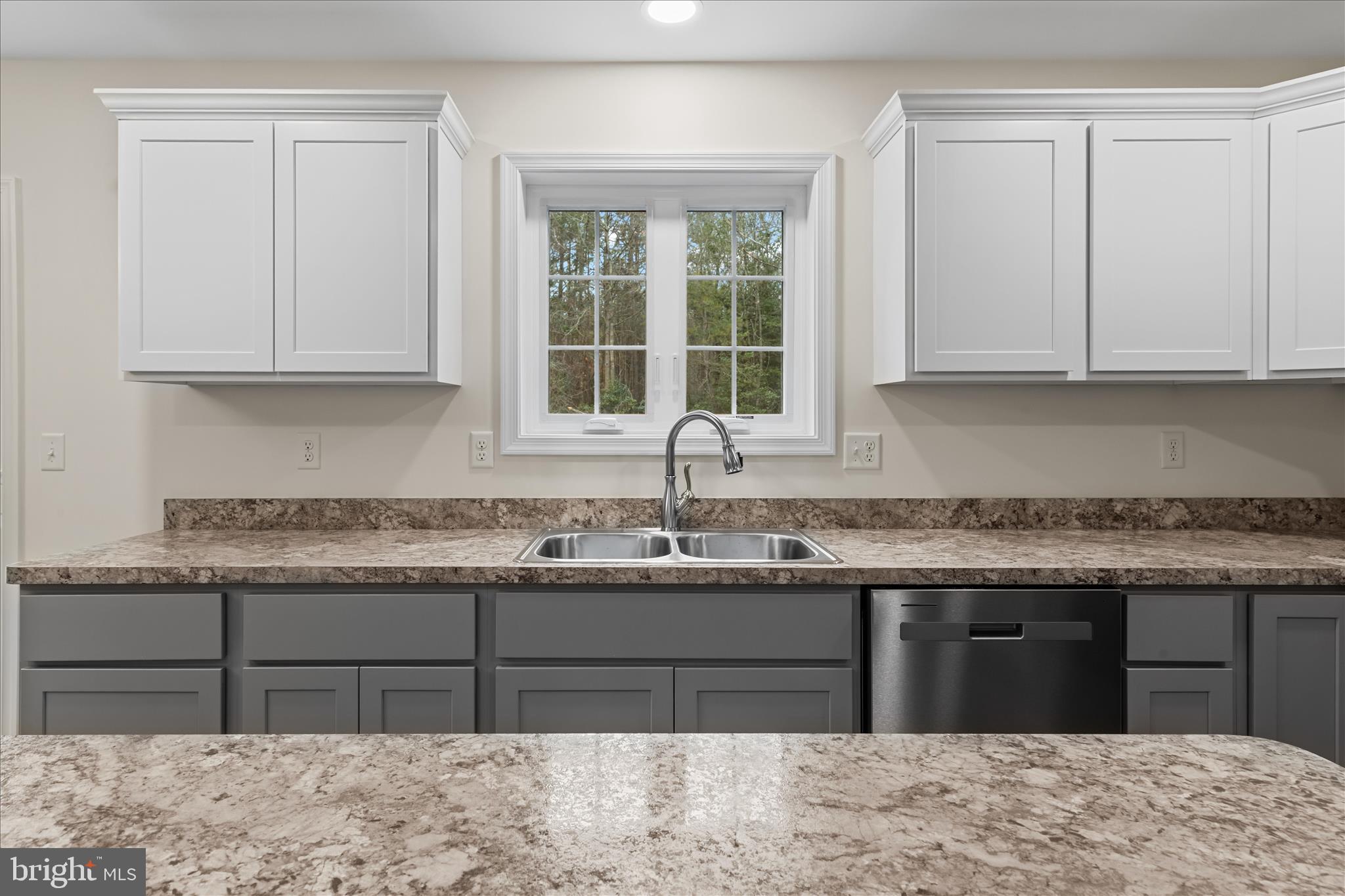 RIDGEWOOD CROSSING - Residential