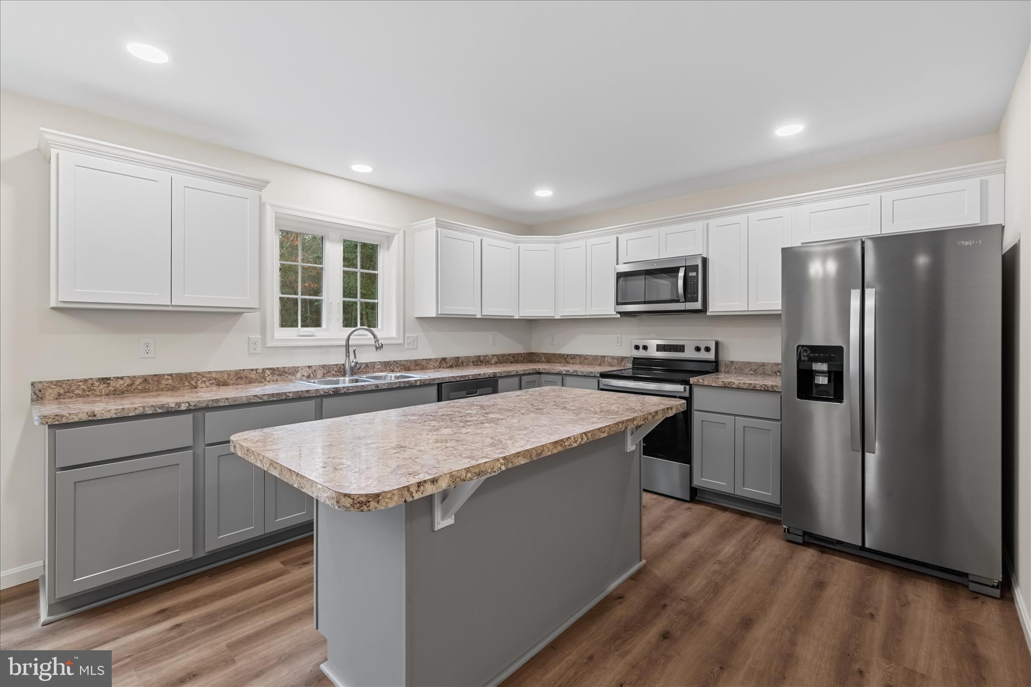 RIDGEWOOD CROSSING - Residential