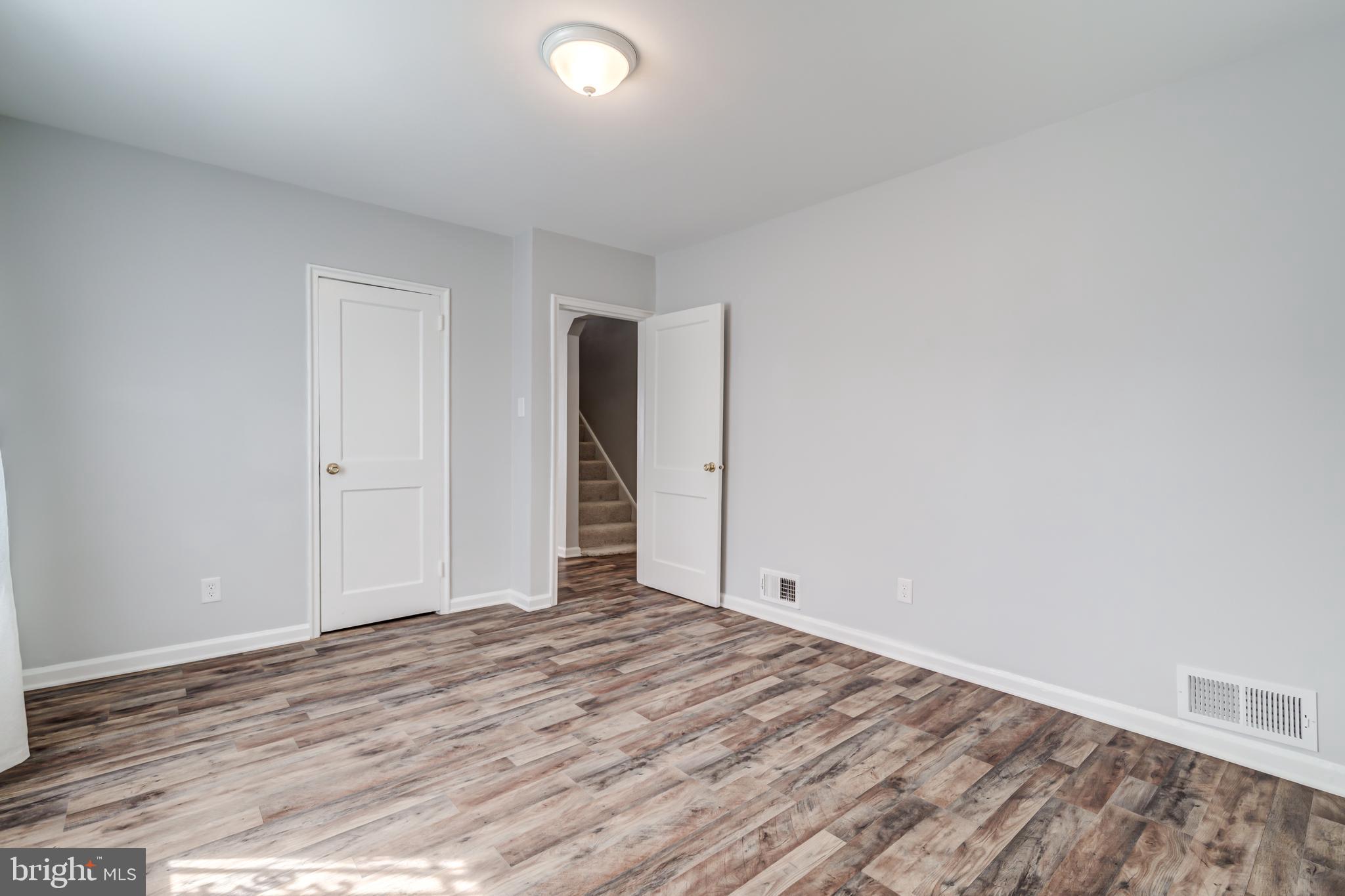 WASHINGTON SUBURBAN HOME - Residential