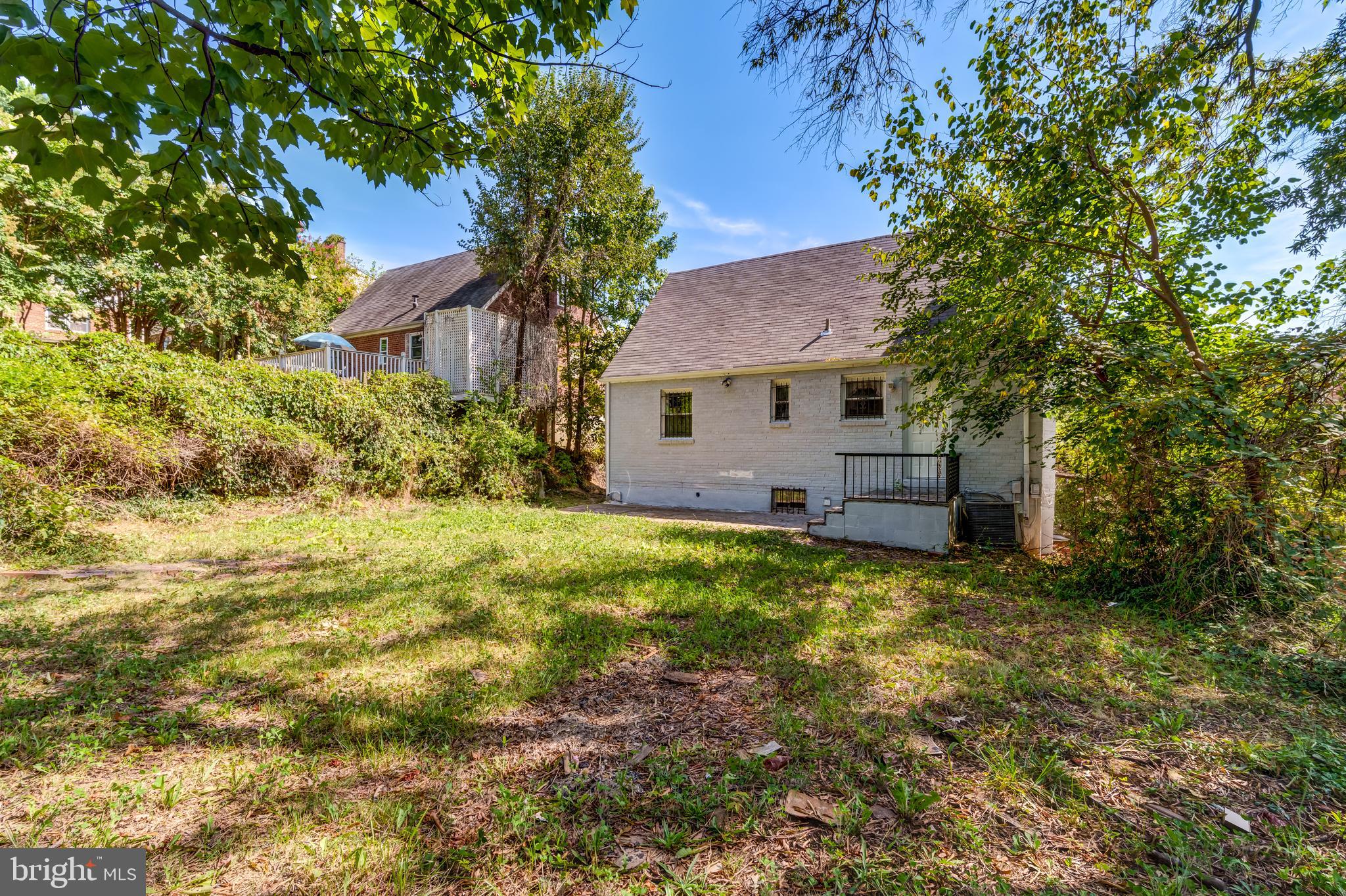 WASHINGTON SUBURBAN HOME - Residential