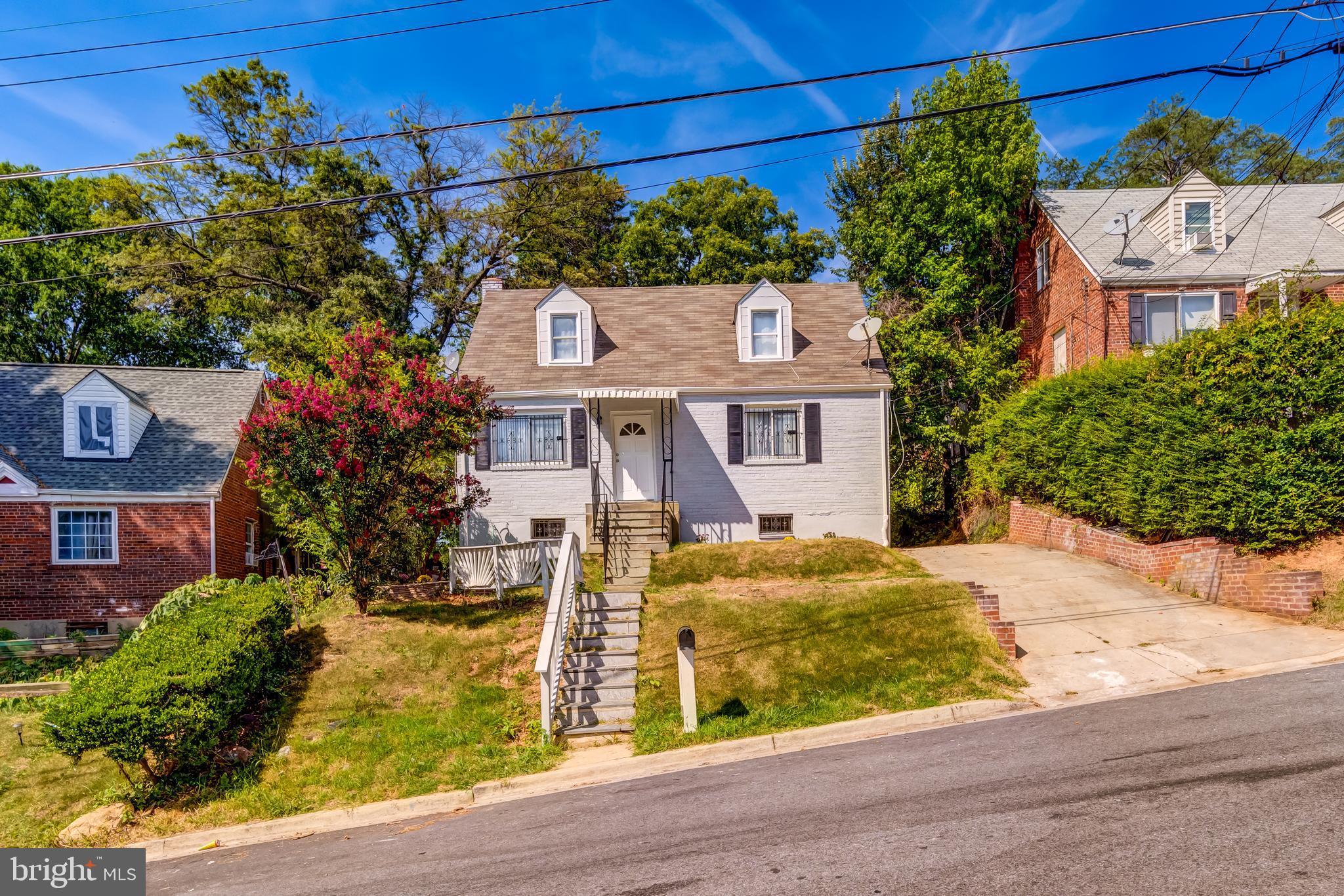 WASHINGTON SUBURBAN HOME - Residential