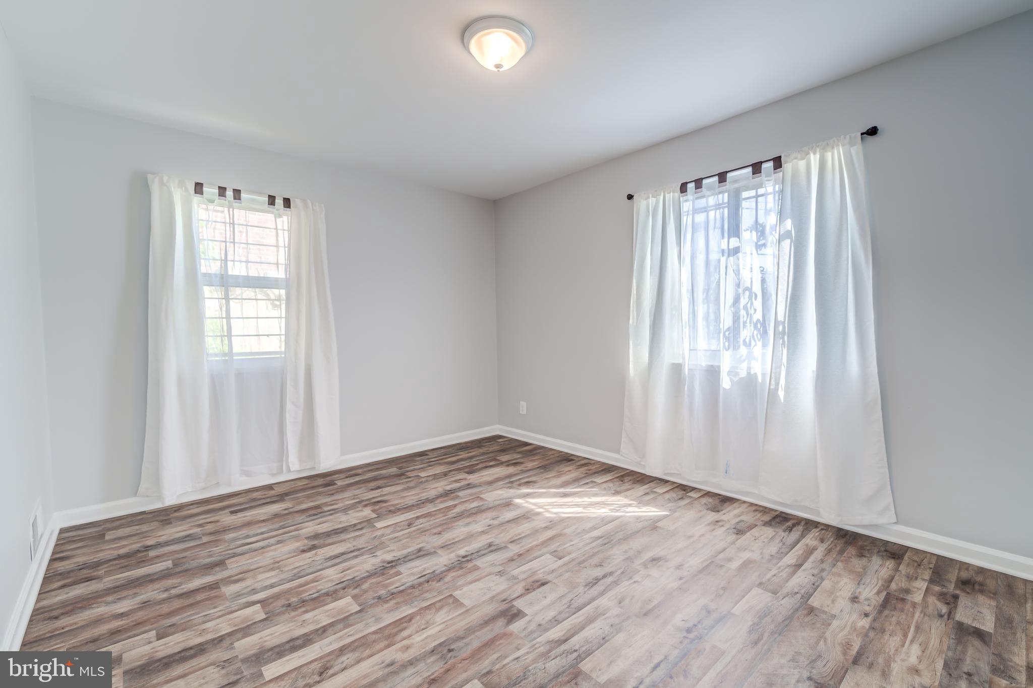 WASHINGTON SUBURBAN HOME - Residential