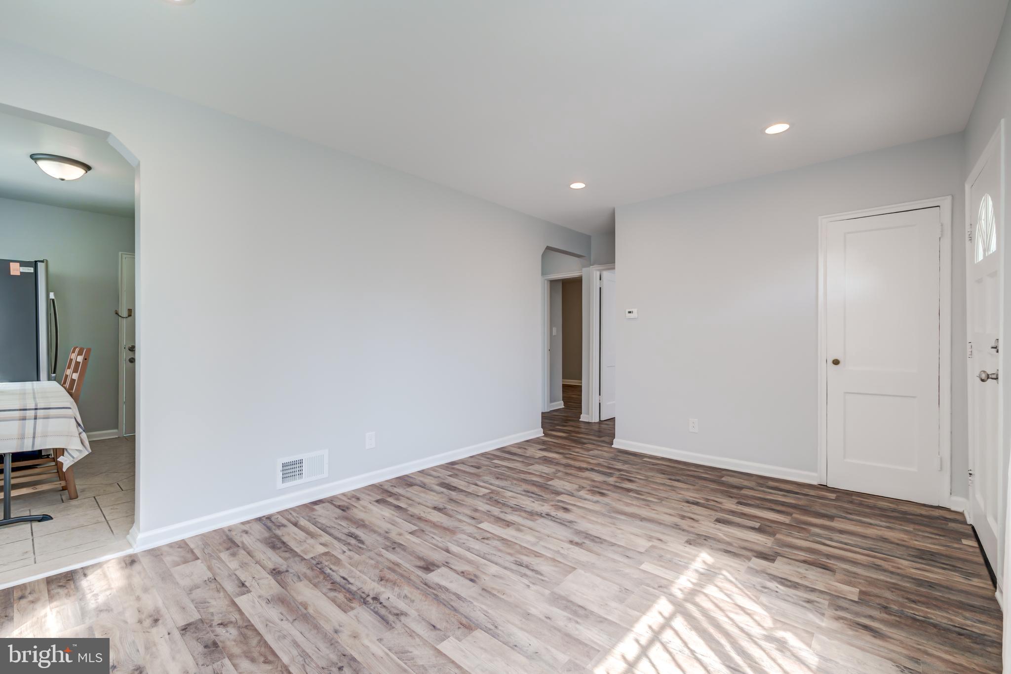 WASHINGTON SUBURBAN HOME - Residential