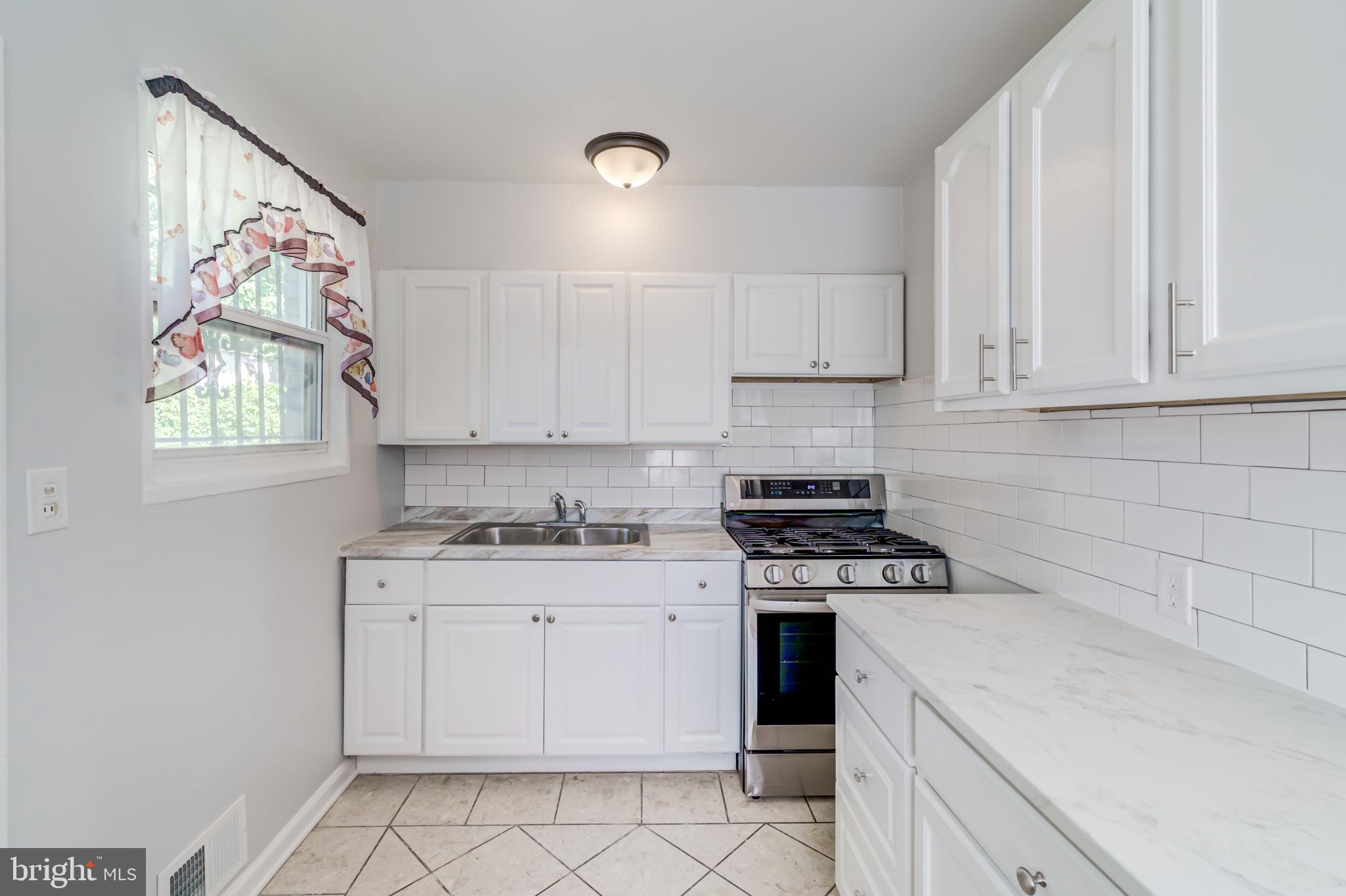 WASHINGTON SUBURBAN HOME - Residential