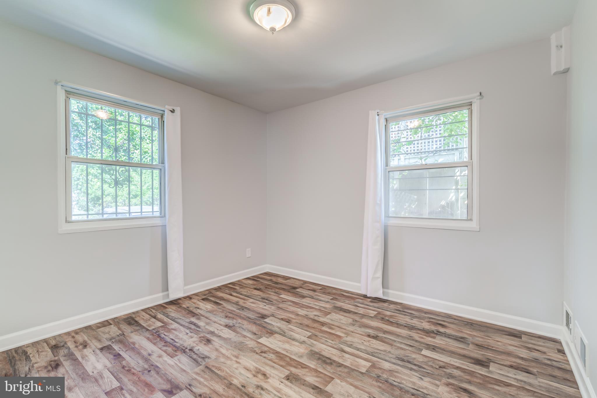 WASHINGTON SUBURBAN HOME - Residential