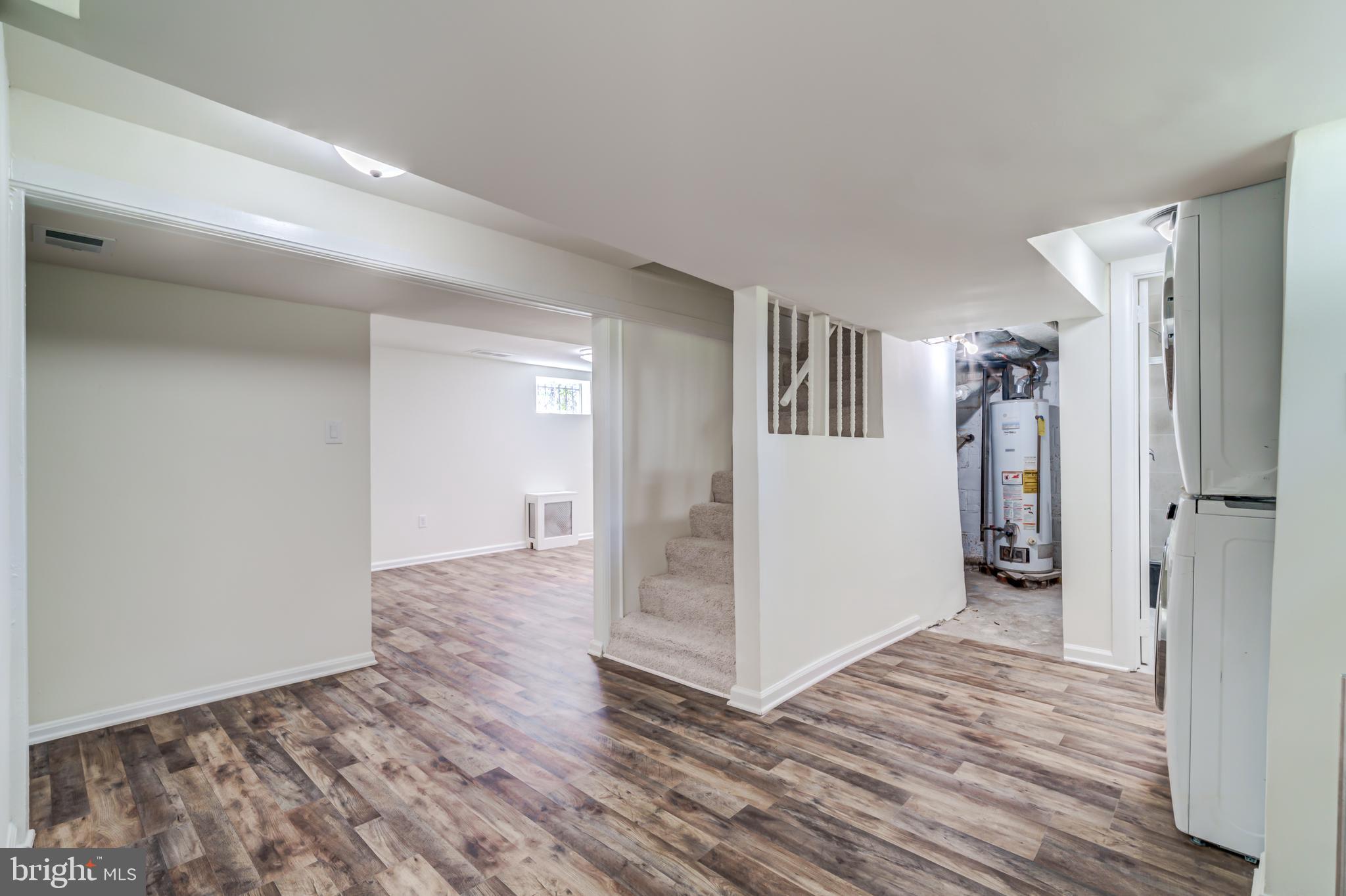 WASHINGTON SUBURBAN HOME - Residential