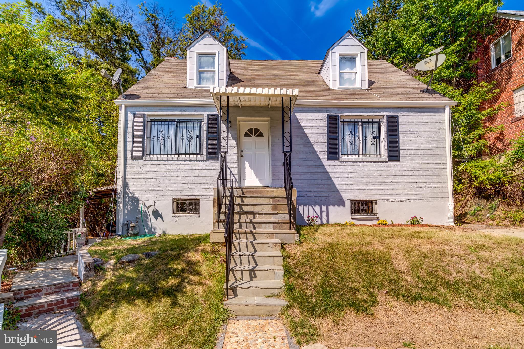 WASHINGTON SUBURBAN HOME - Residential