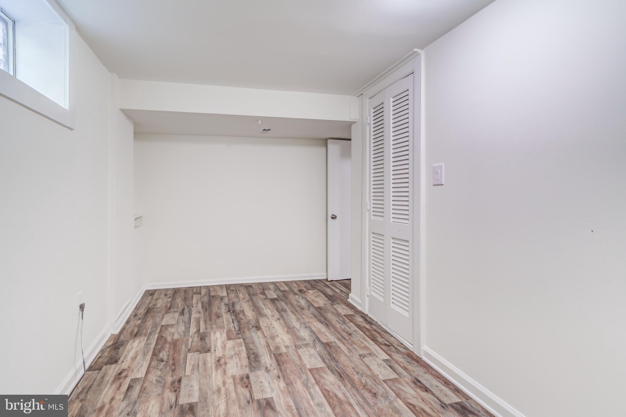 WASHINGTON SUBURBAN HOME - Residential