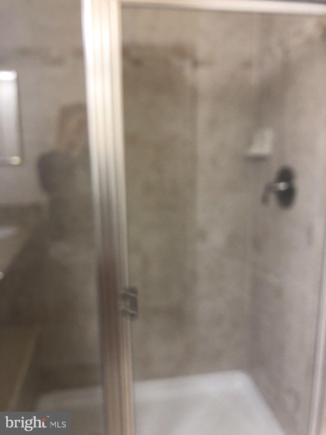 OXFORD SQUARE - Residential Lease