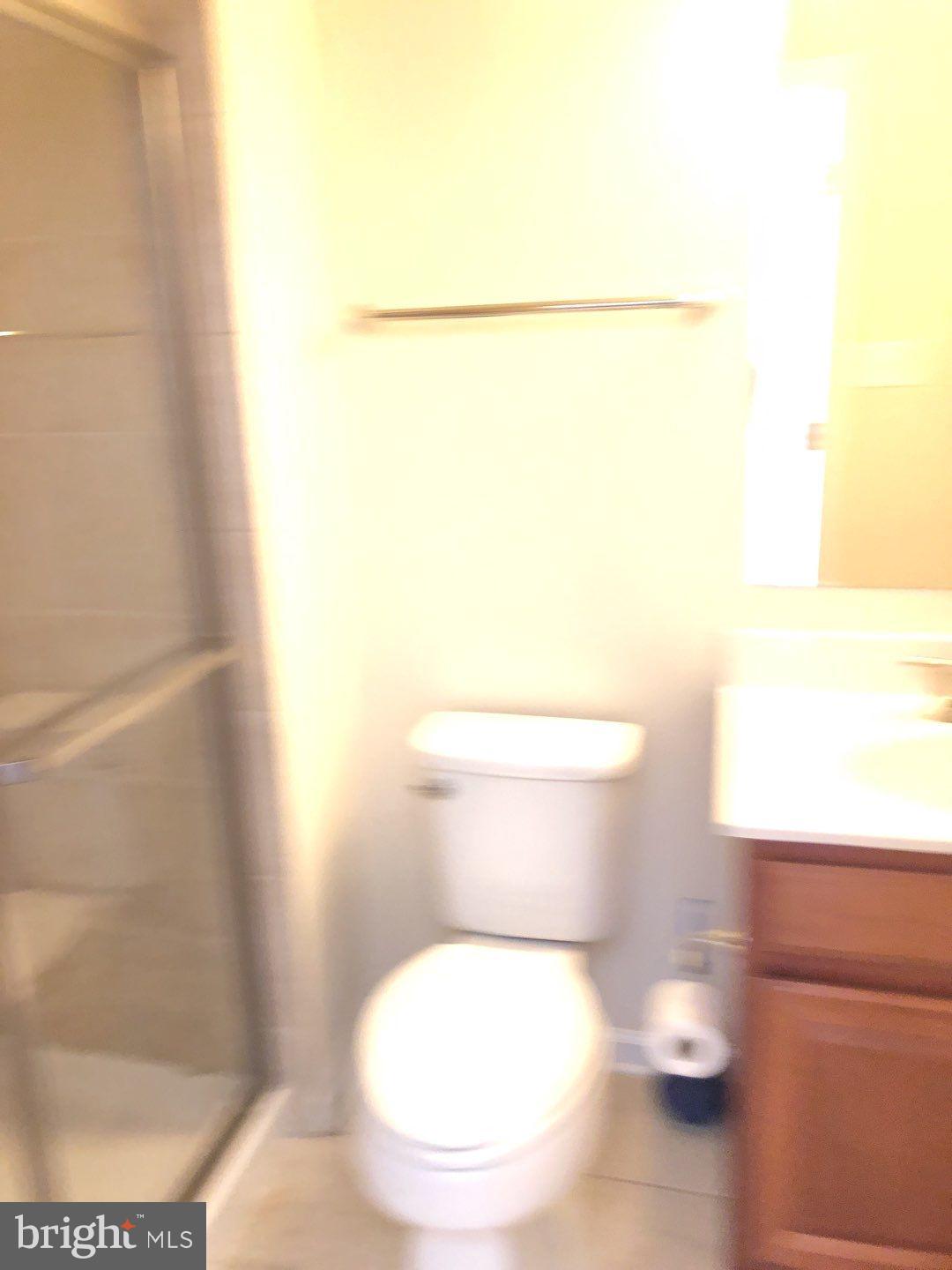 OXFORD SQUARE - Residential Lease