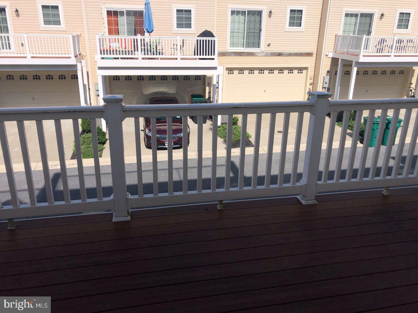 OXFORD SQUARE - Residential Lease