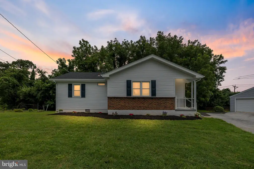 17 Varmar Drive, New Castle, DE 19720