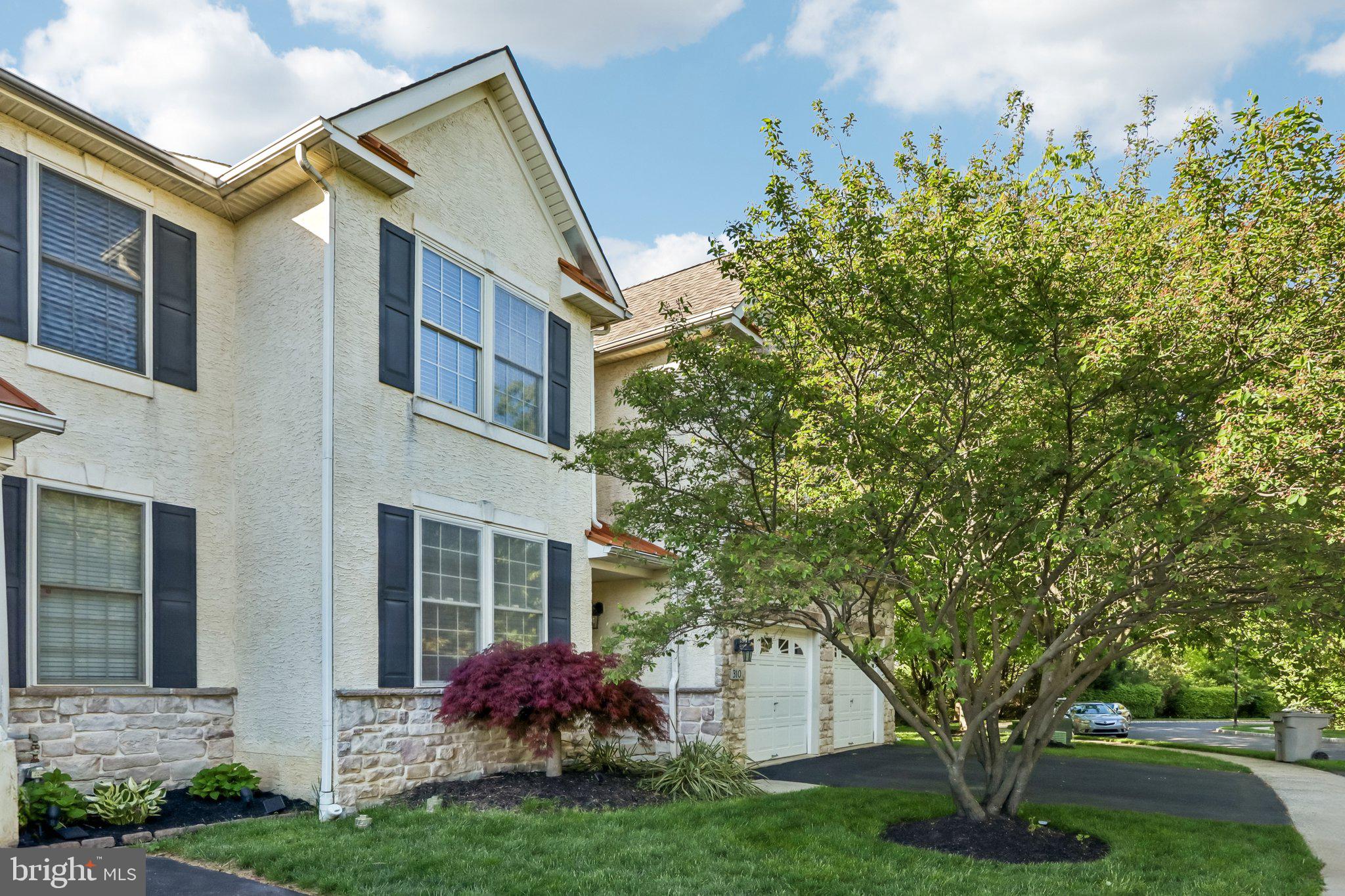 HILLCREST GLEN - Residential