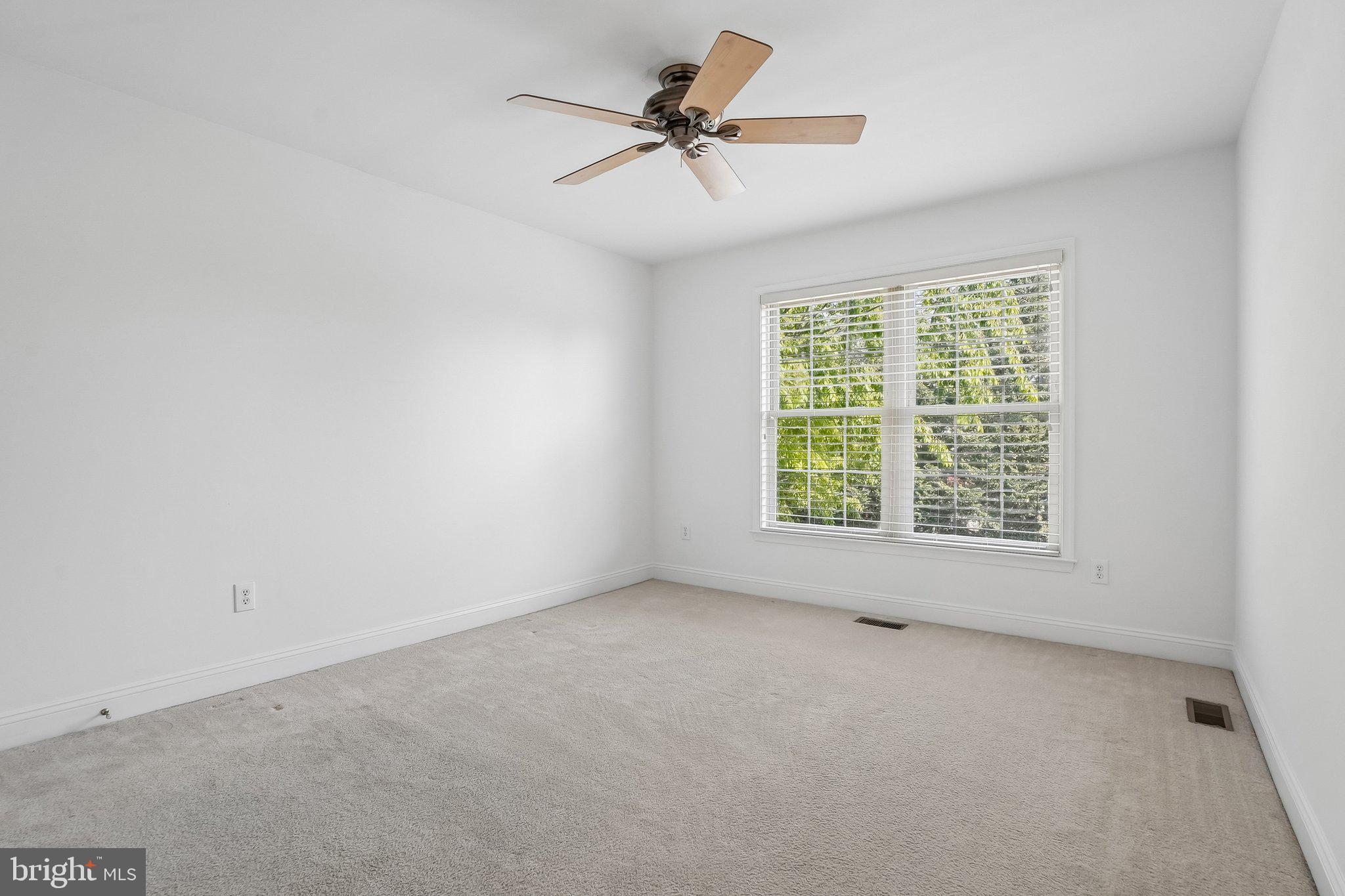 HILLCREST GLEN - Residential