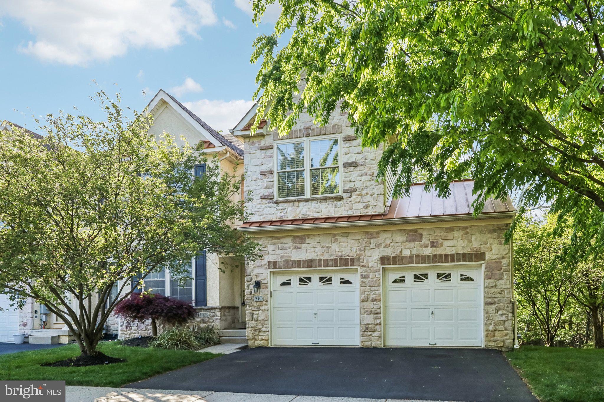 HILLCREST GLEN - Residential