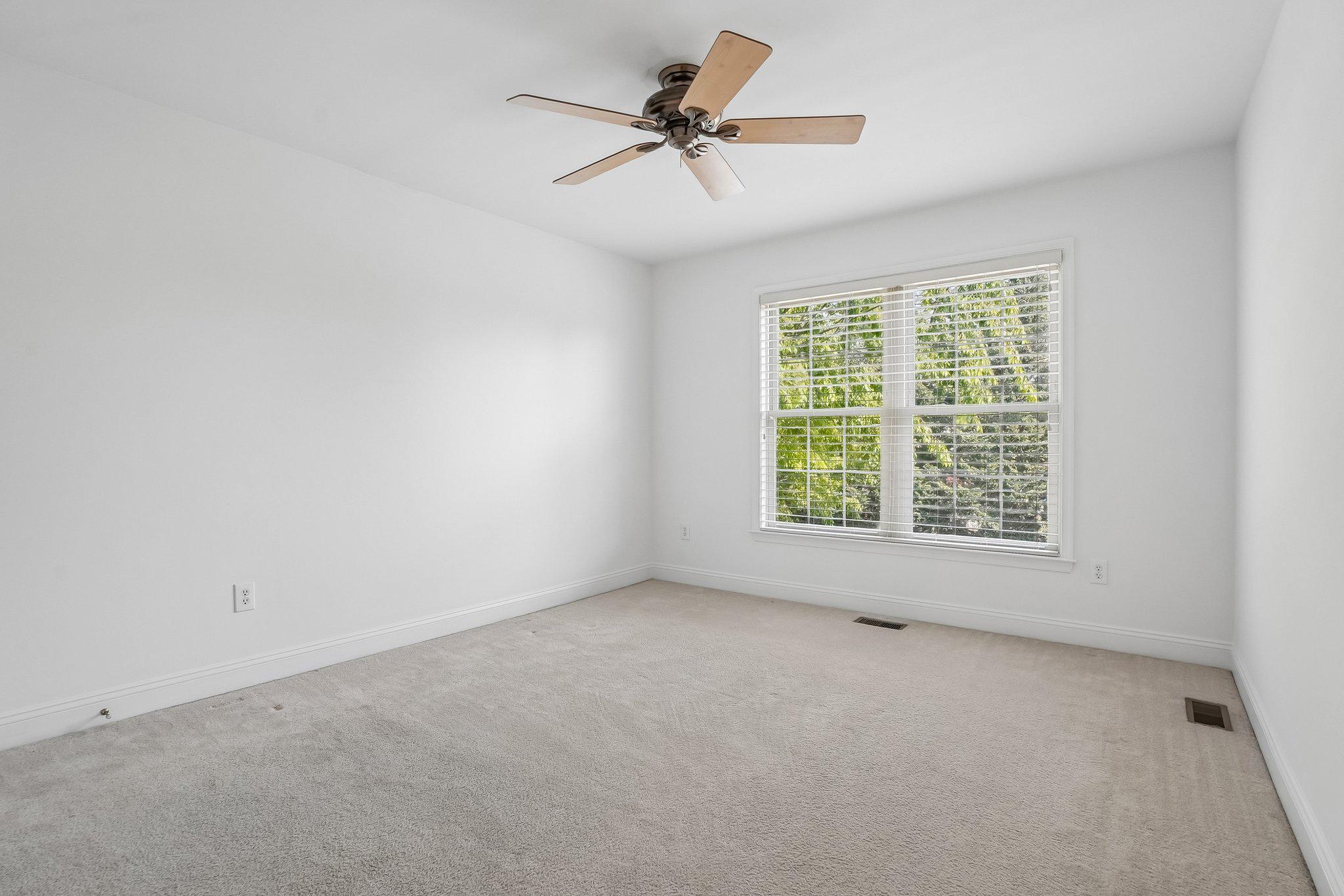 HILLCREST GLEN - Residential