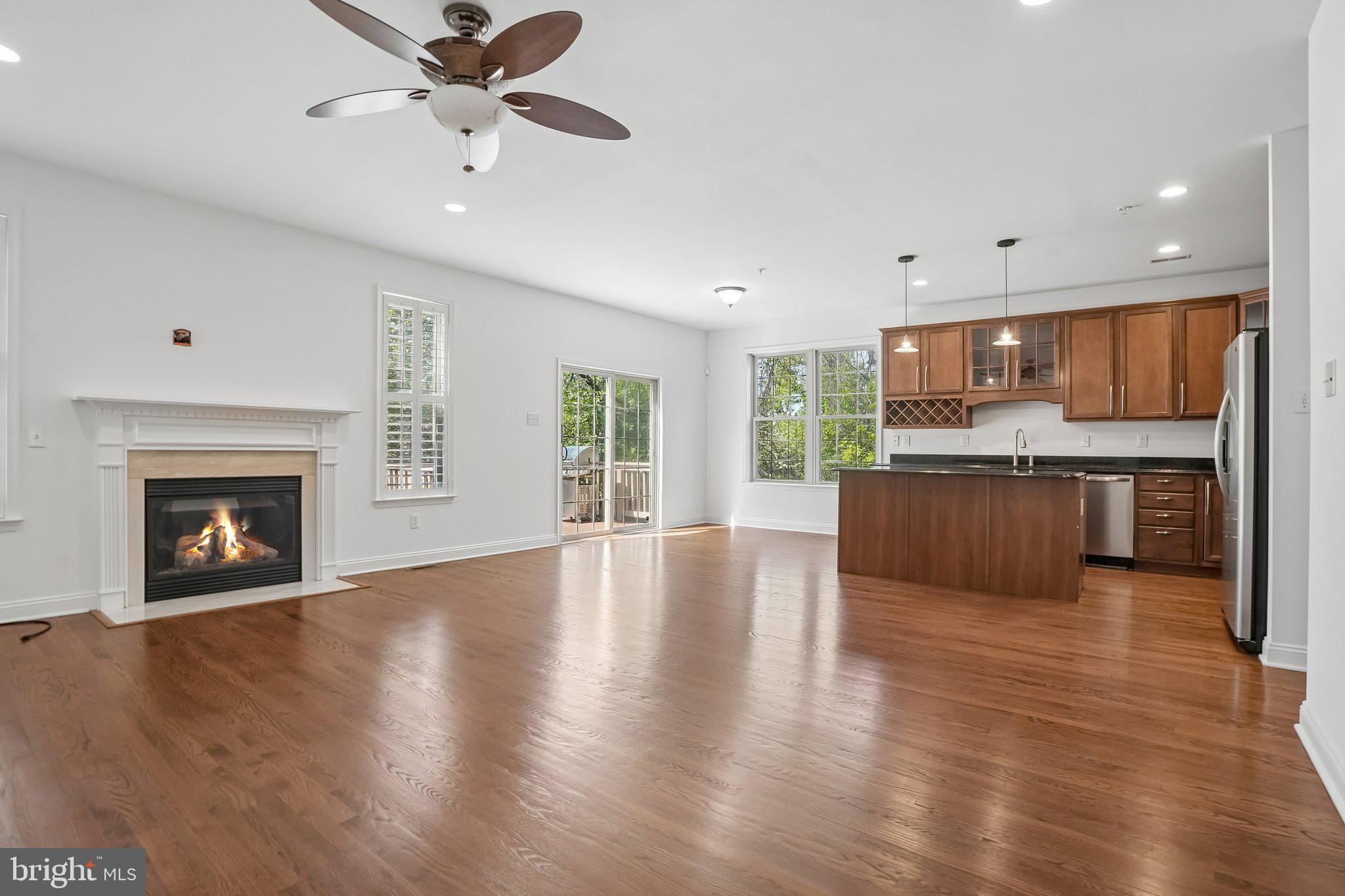 HILLCREST GLEN - Residential