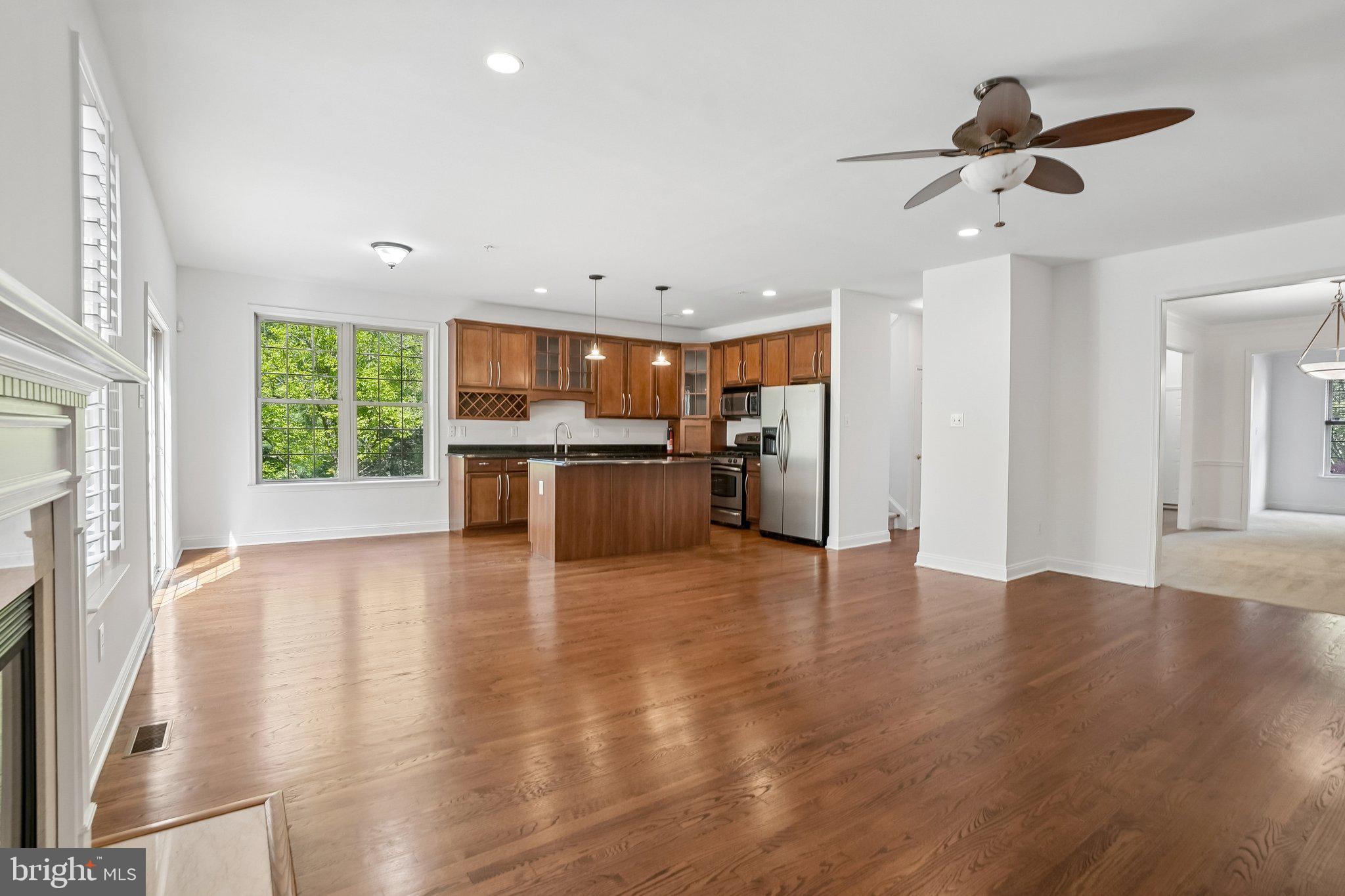 HILLCREST GLEN - Residential