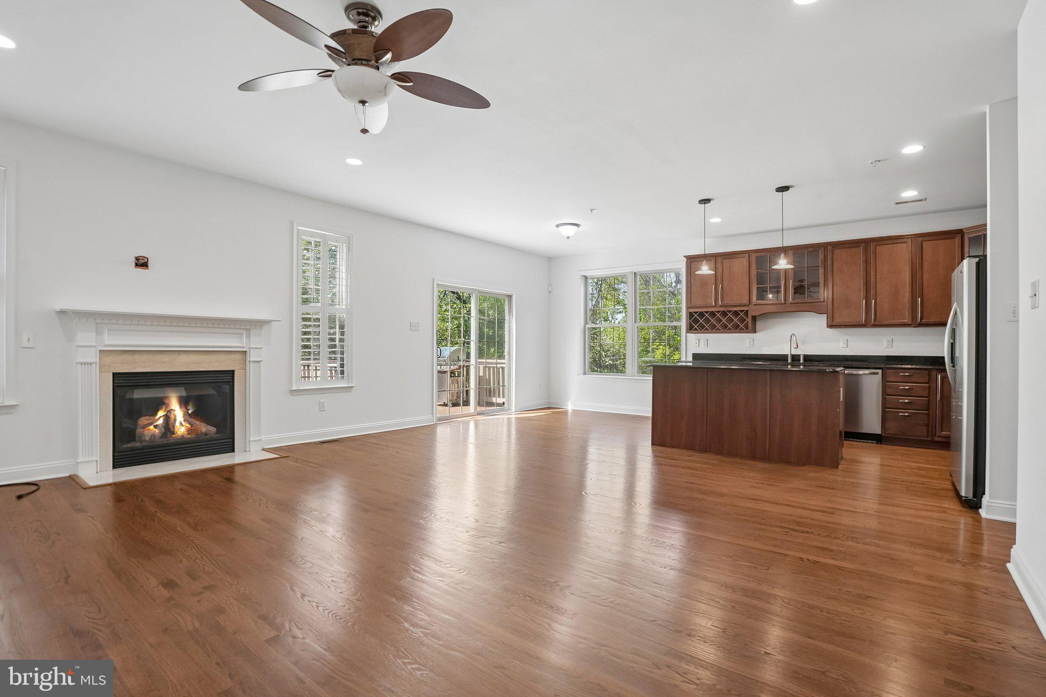 HILLCREST GLEN - Residential