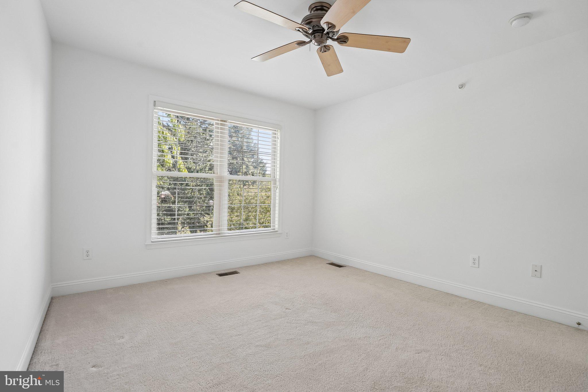 HILLCREST GLEN - Residential