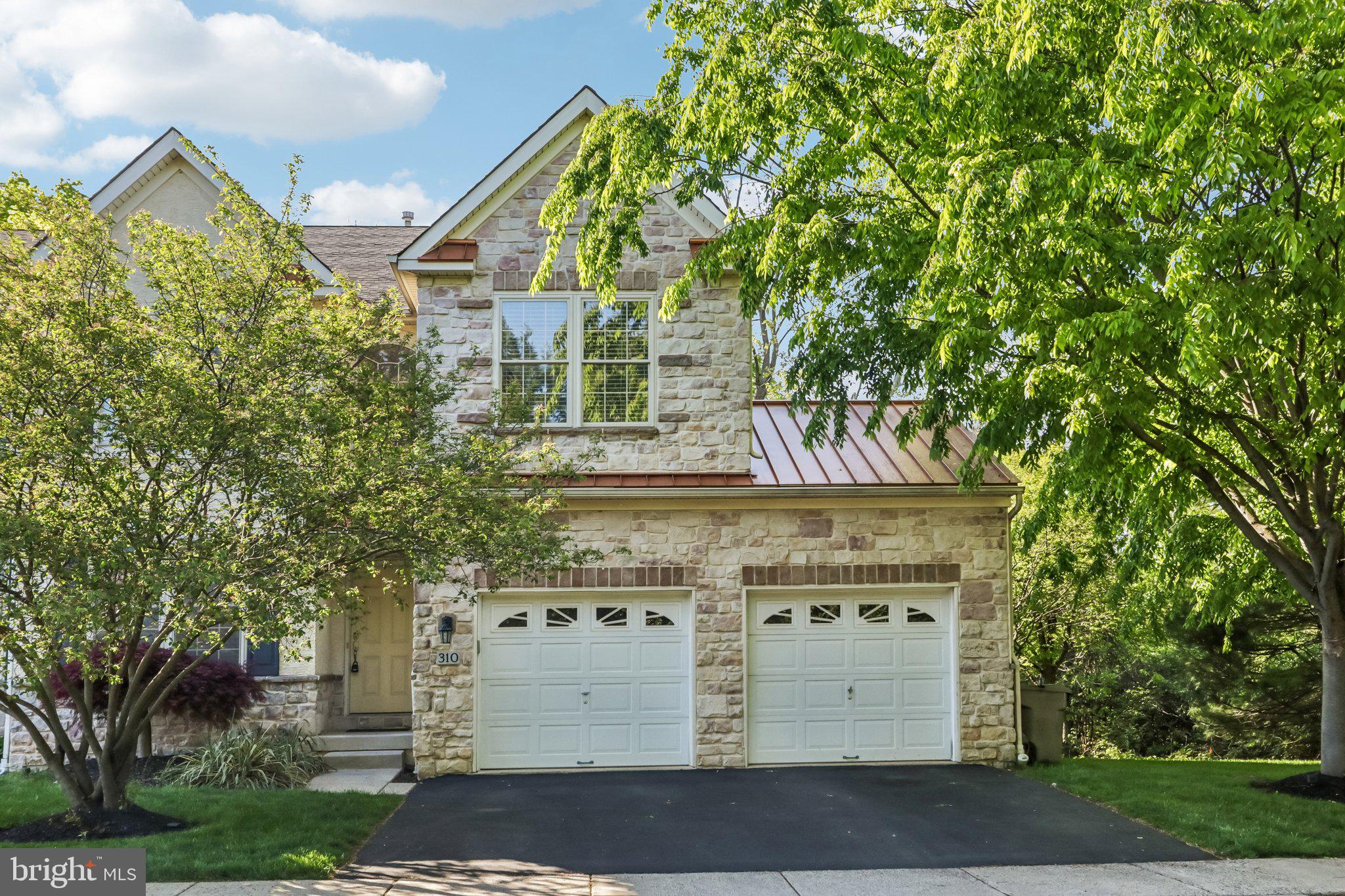 HILLCREST GLEN - Residential