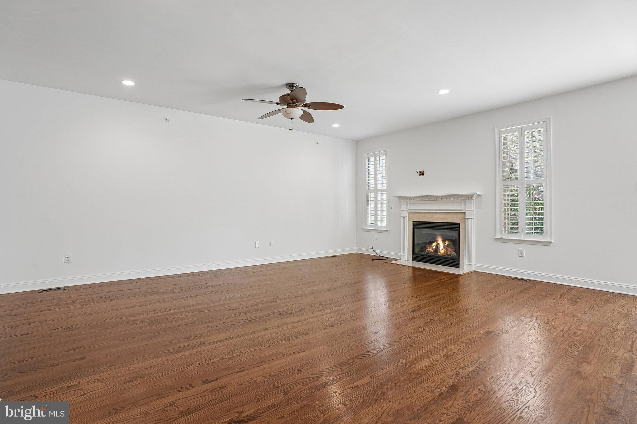 HILLCREST GLEN - Residential