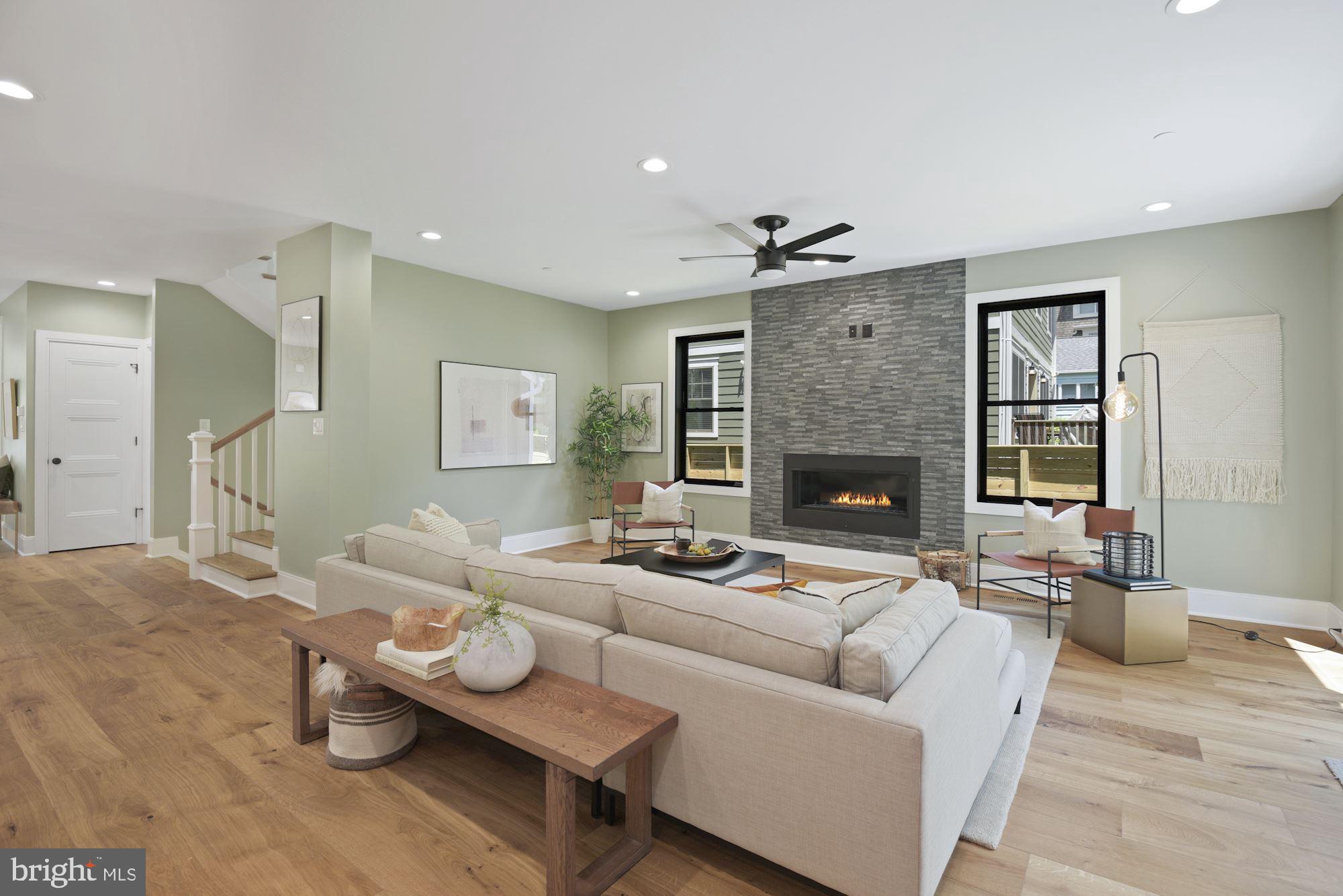 CHEVY CHASE - Residential