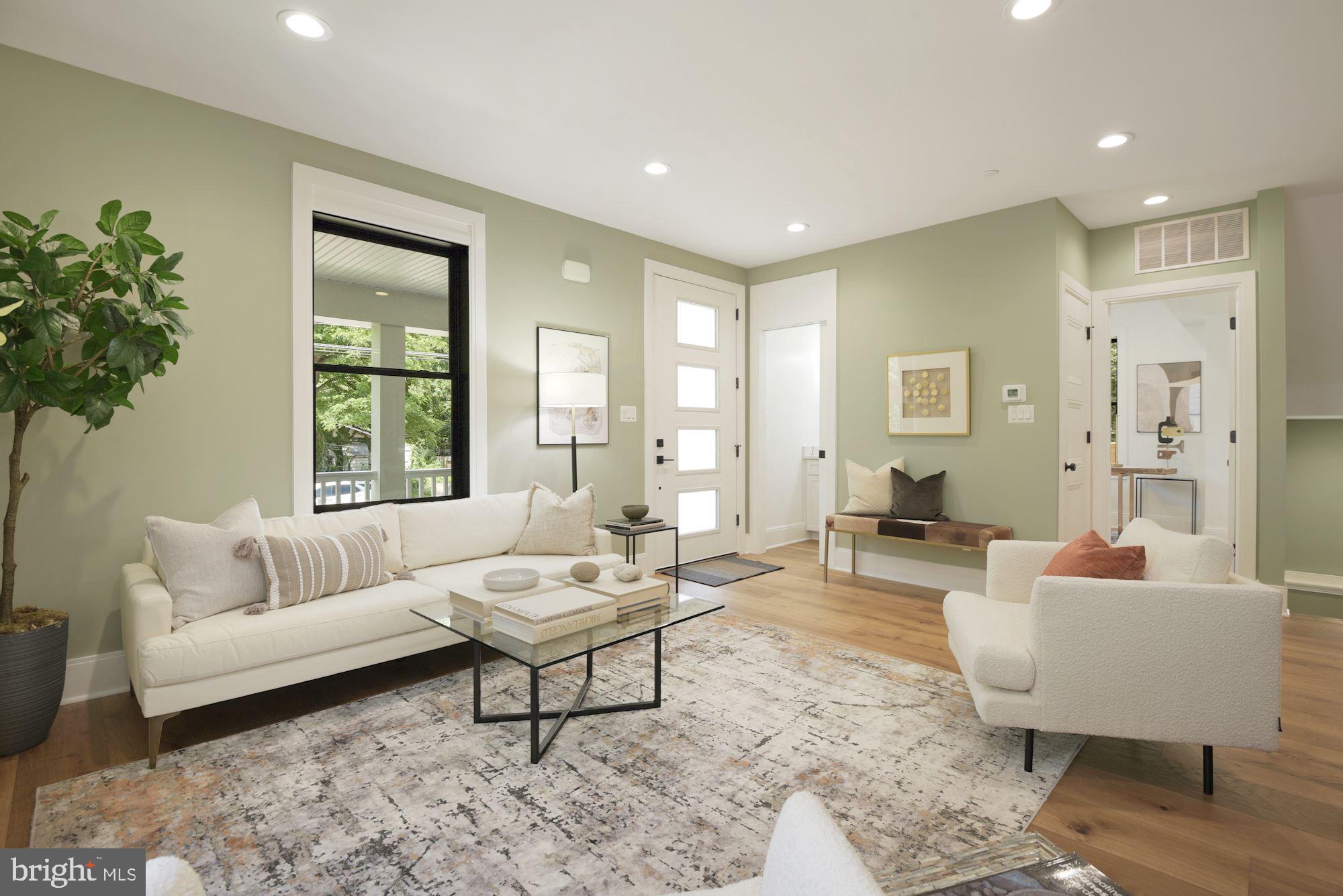 CHEVY CHASE - Residential