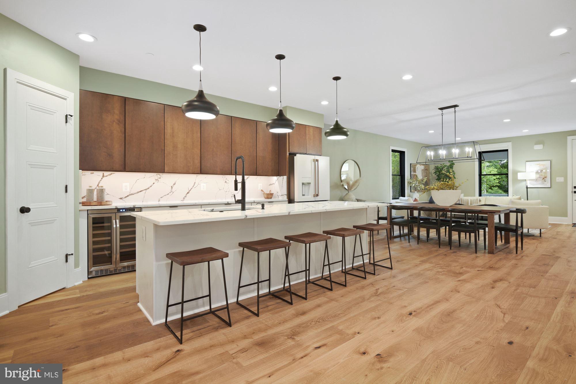 CHEVY CHASE - Residential