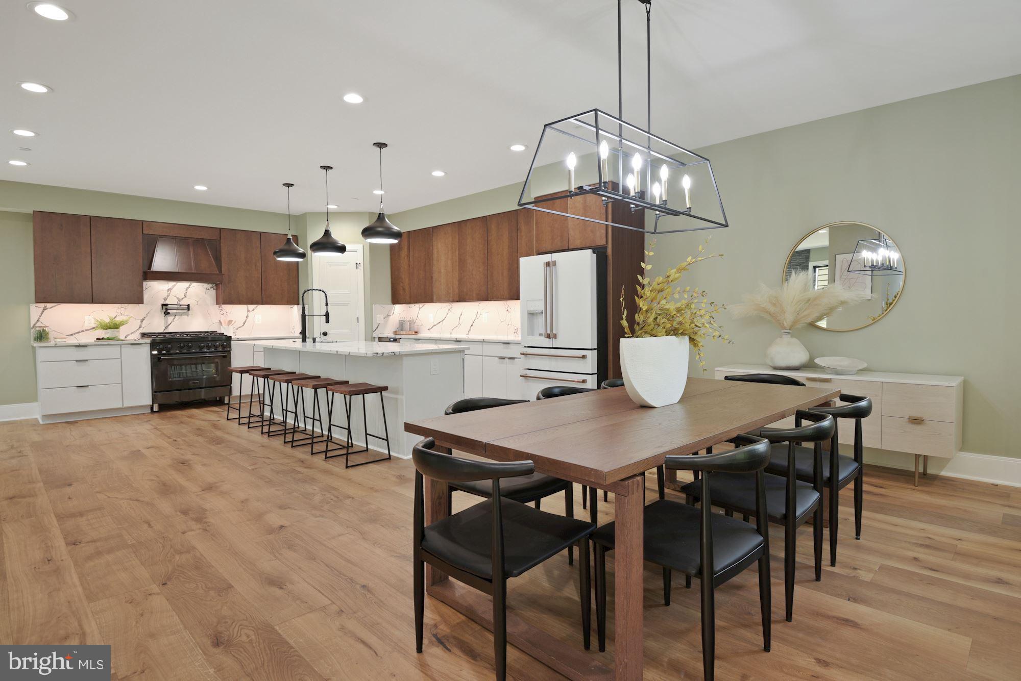 CHEVY CHASE - Residential