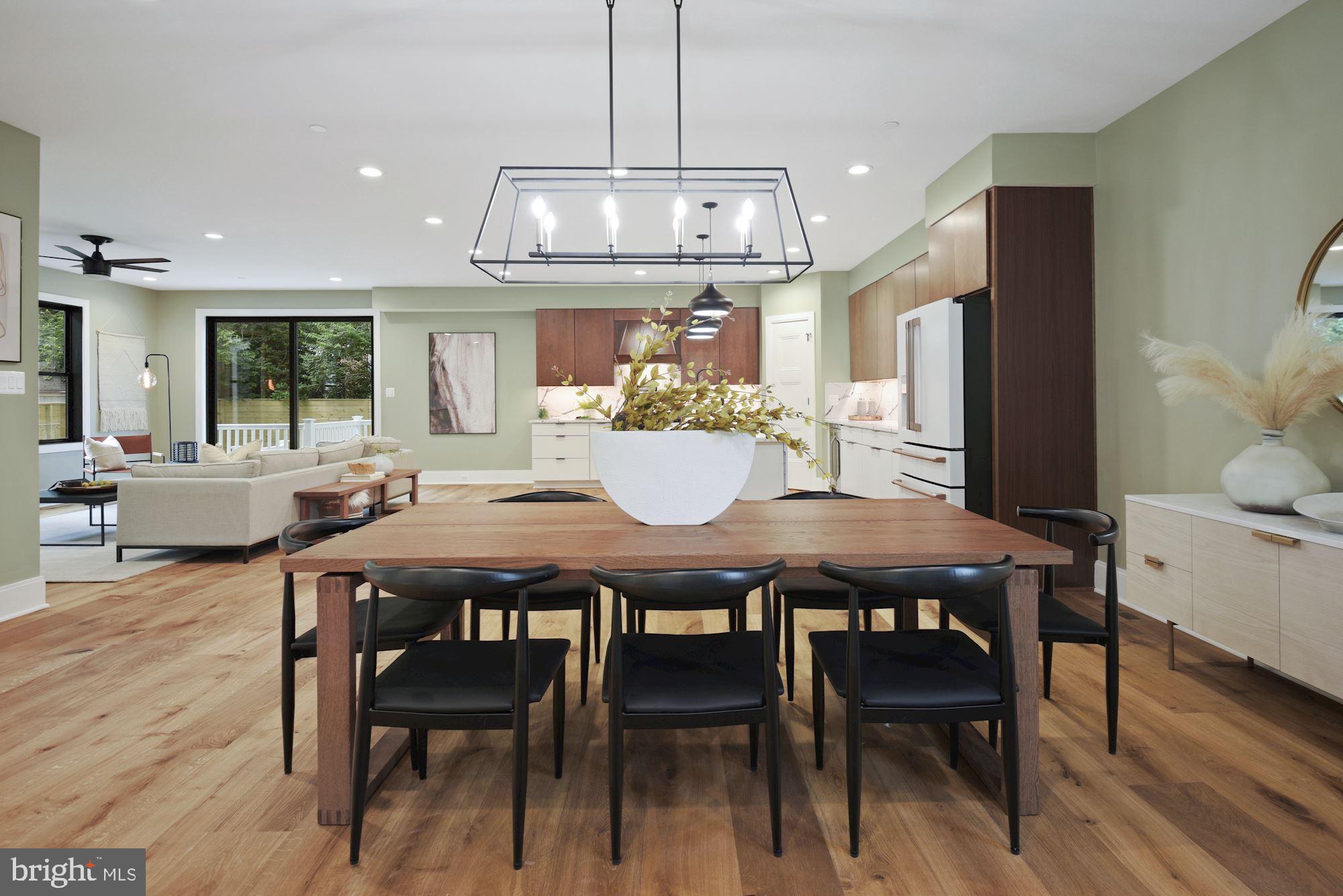 CHEVY CHASE - Residential