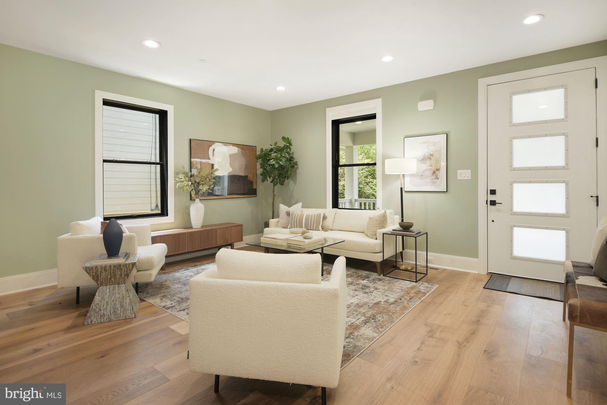 CHEVY CHASE - Residential