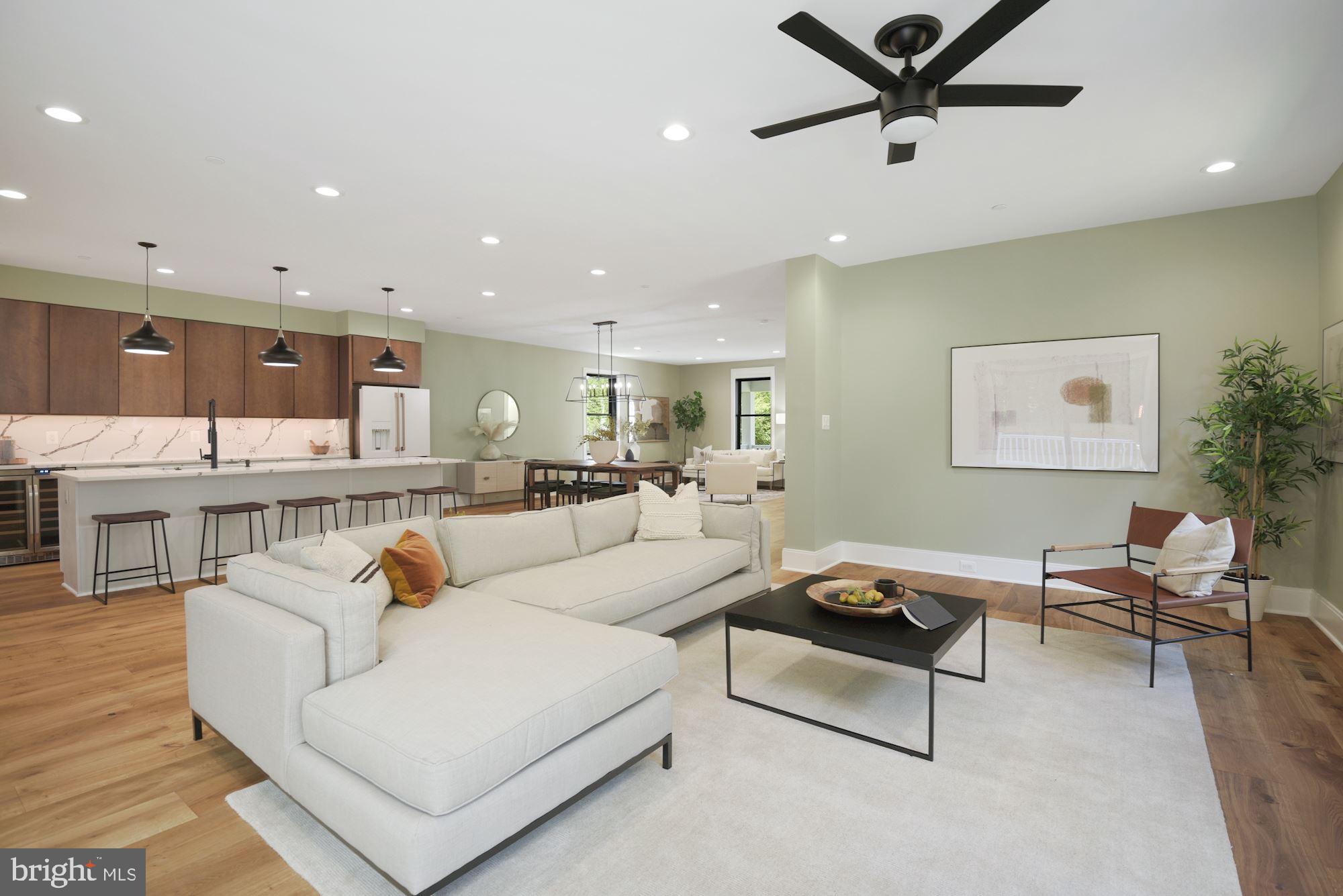 CHEVY CHASE - Residential