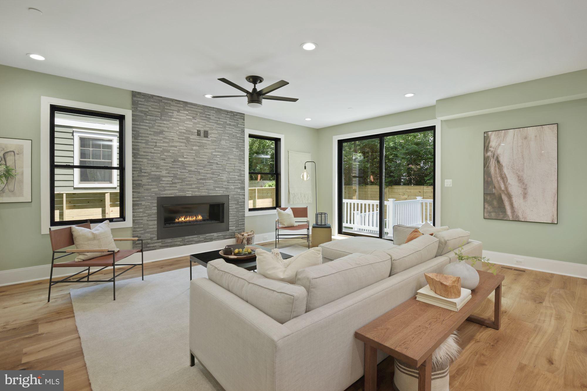 CHEVY CHASE - Residential