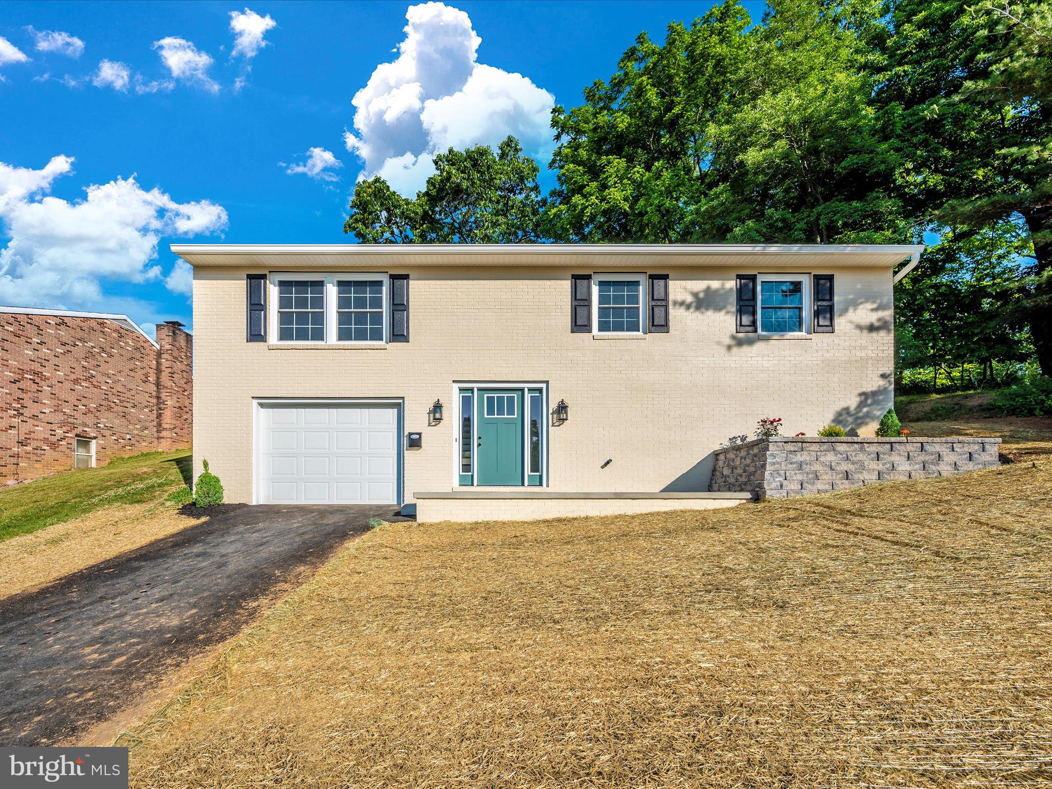 WOODMOOR - Residential