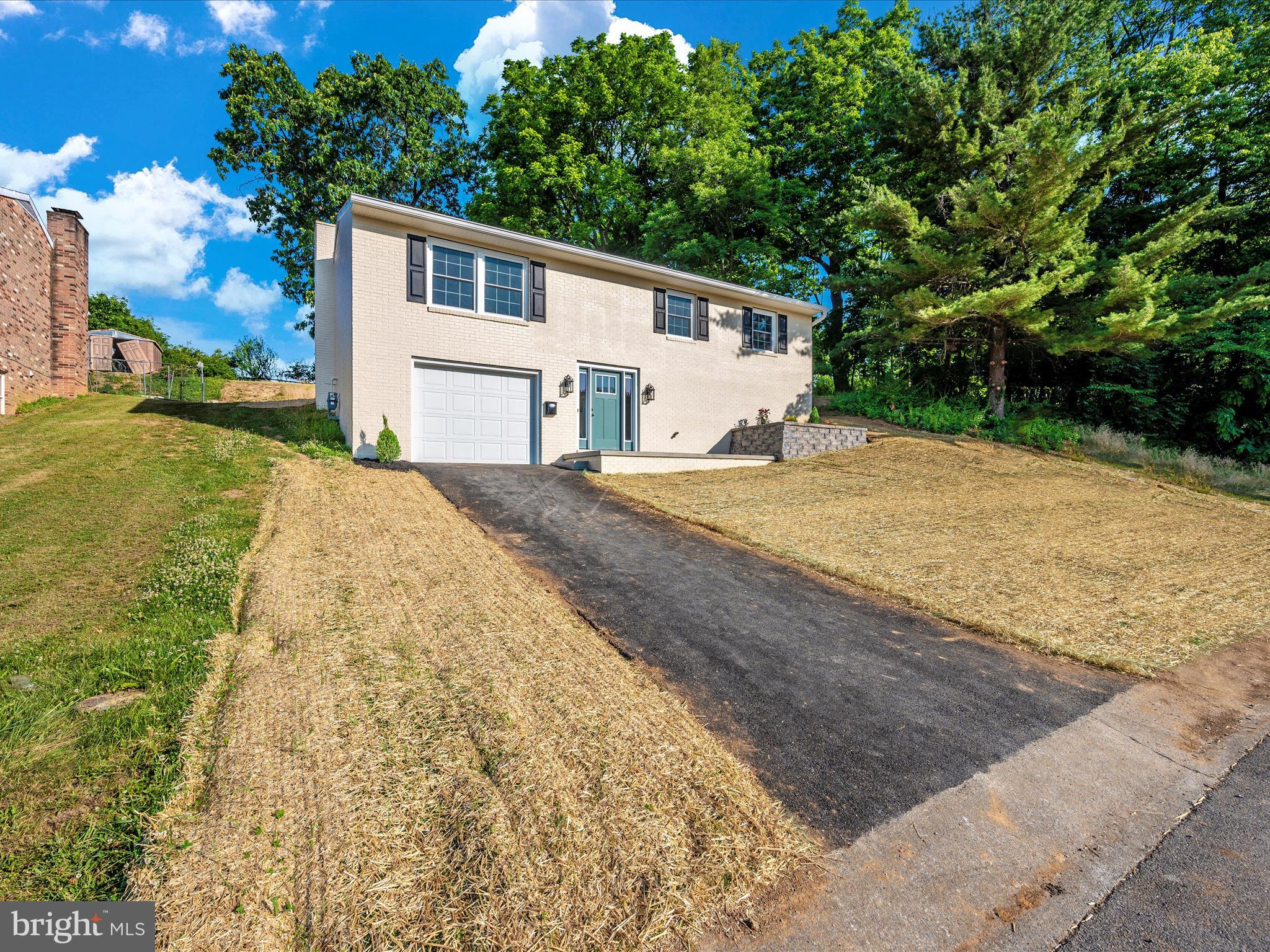 WOODMOOR - Residential