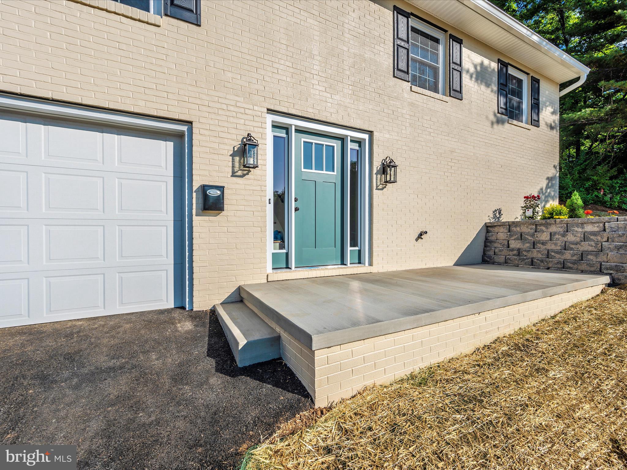 WOODMOOR - Residential