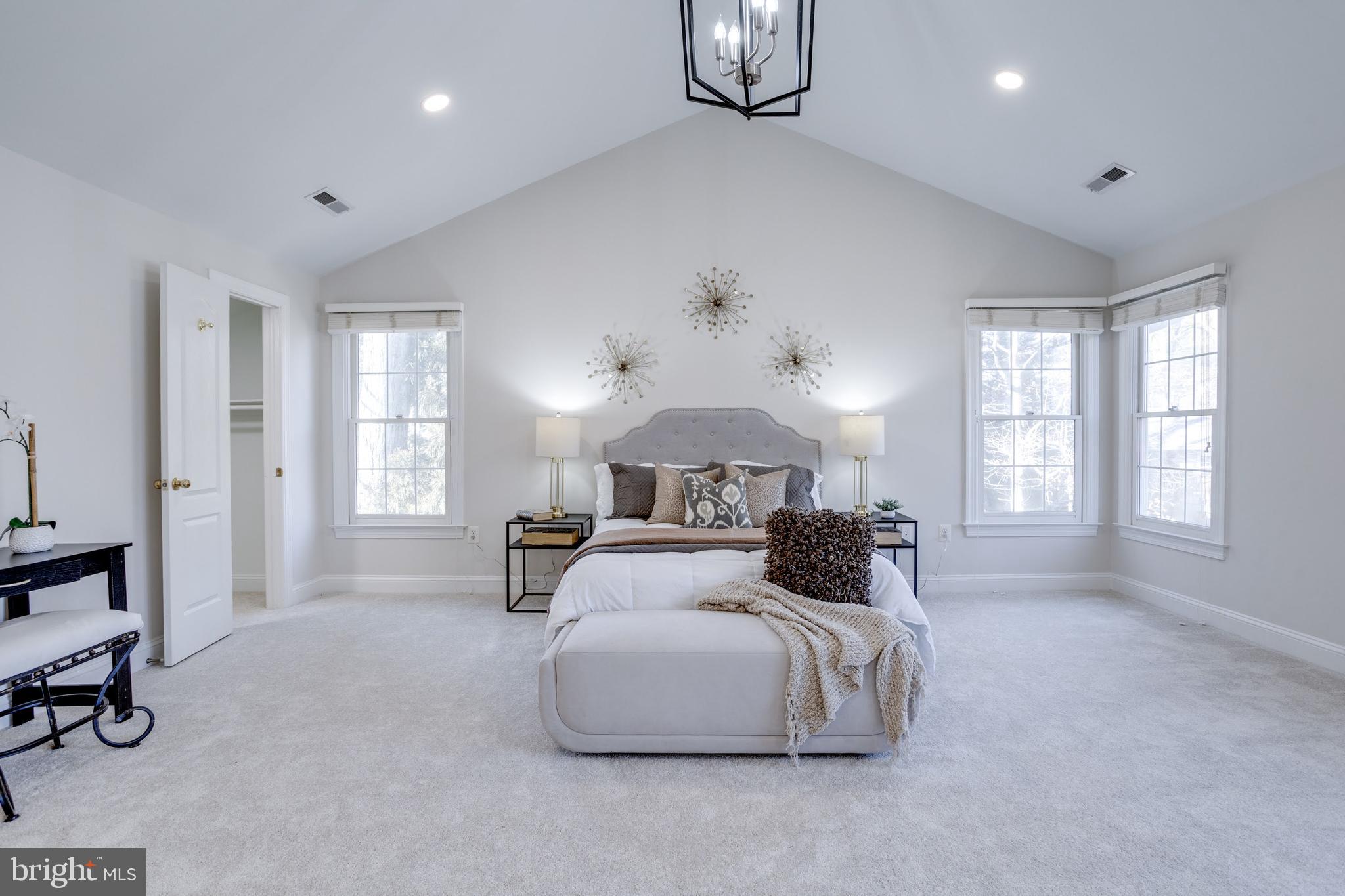 8100 BANNERWOOD COURT