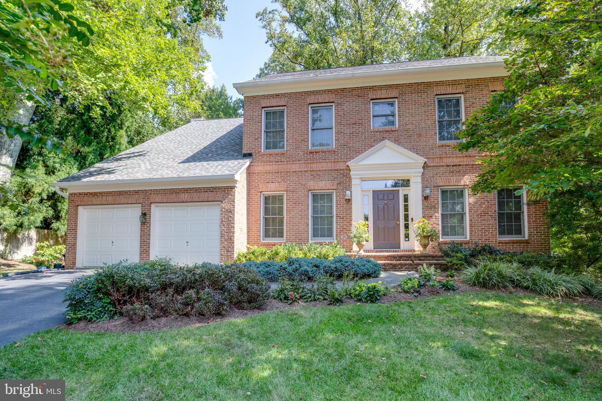 8100 BANNERWOOD COURT