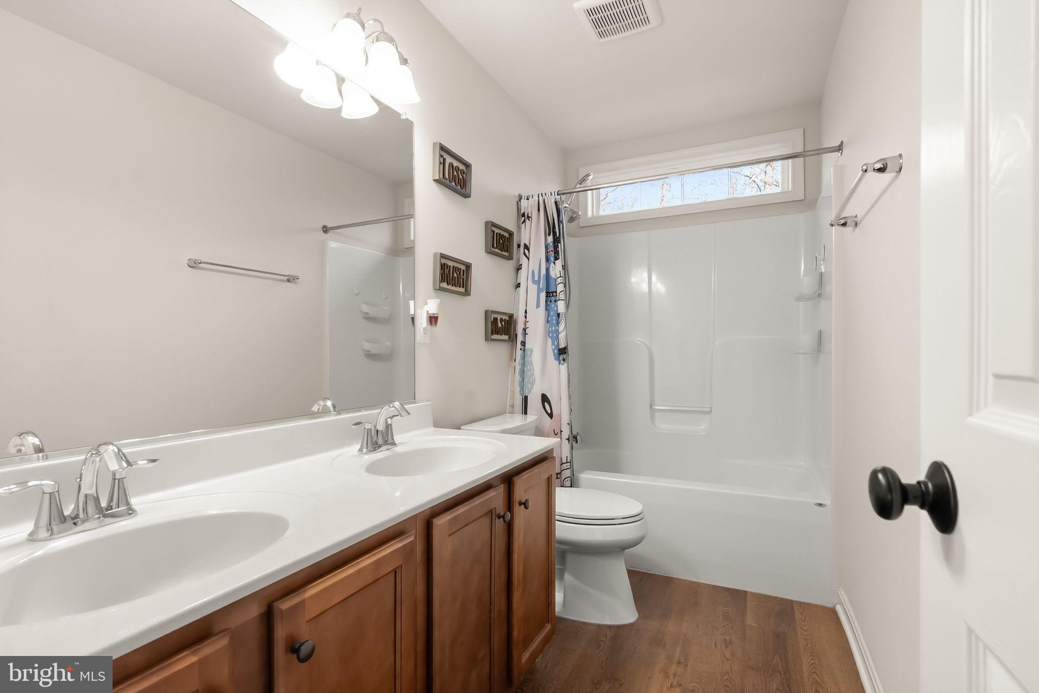 WILDERNESS SHORES - Residential