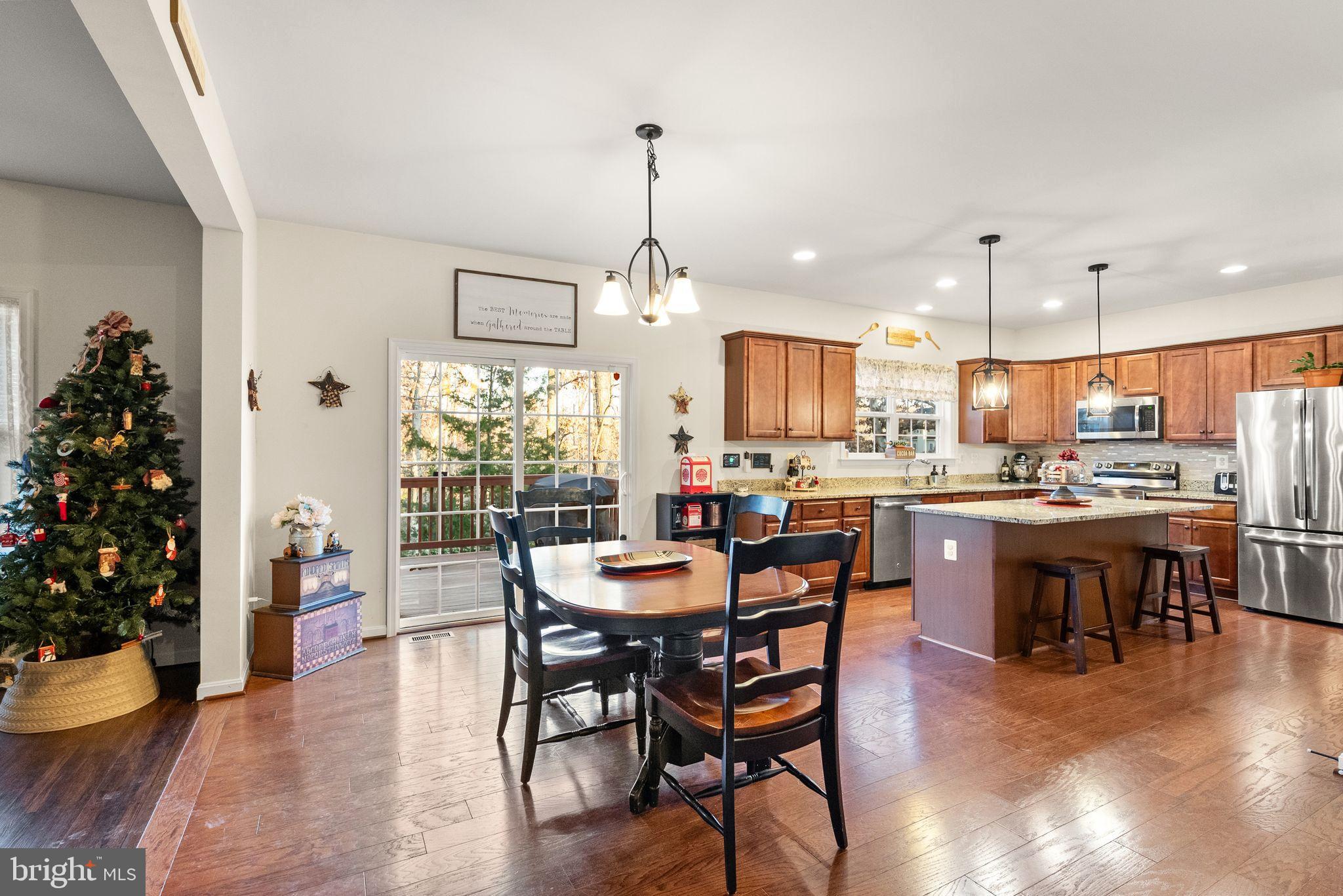 WILDERNESS SHORES - Residential