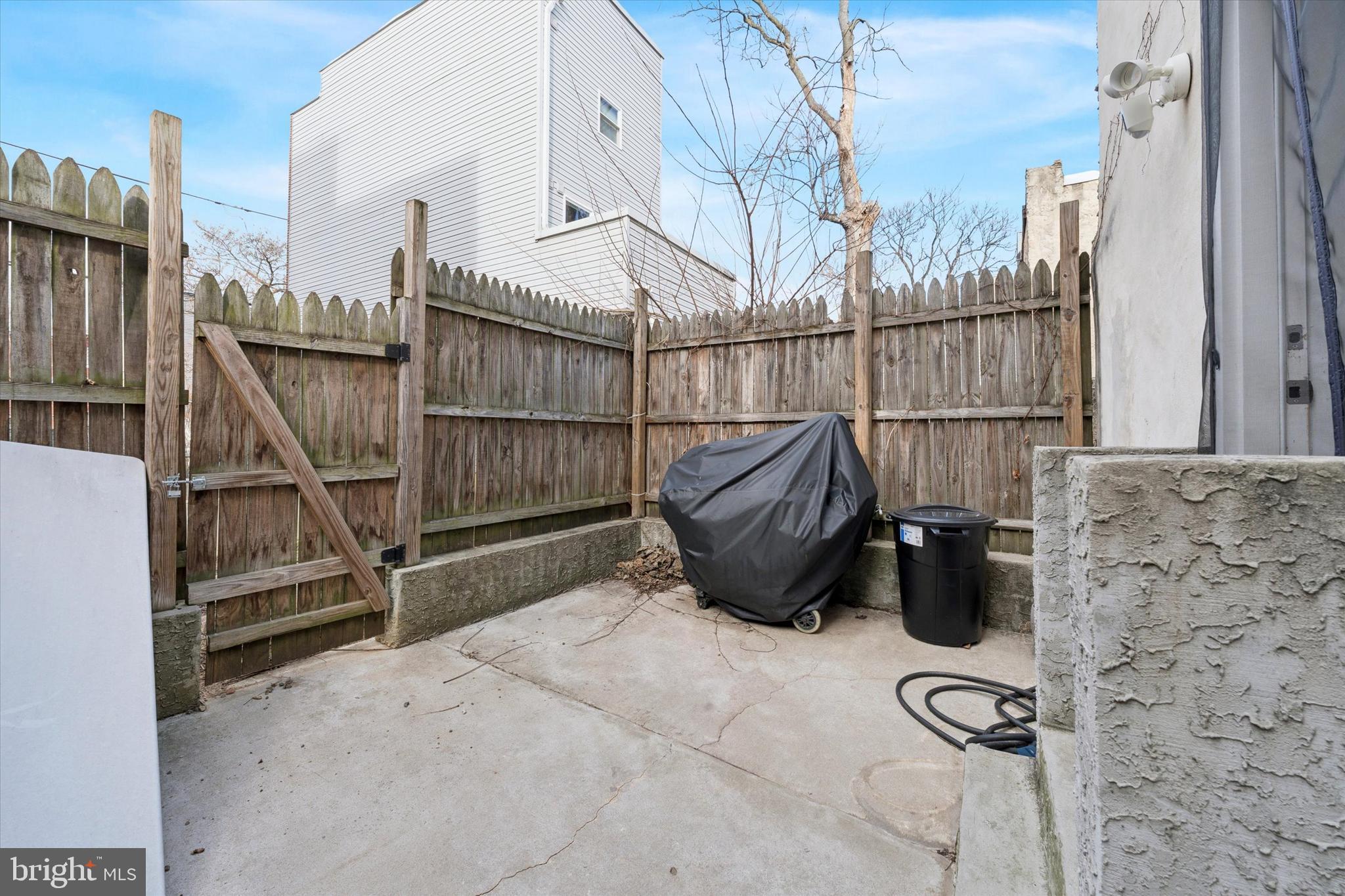 TEMPLE UNIVERSITY - Residential