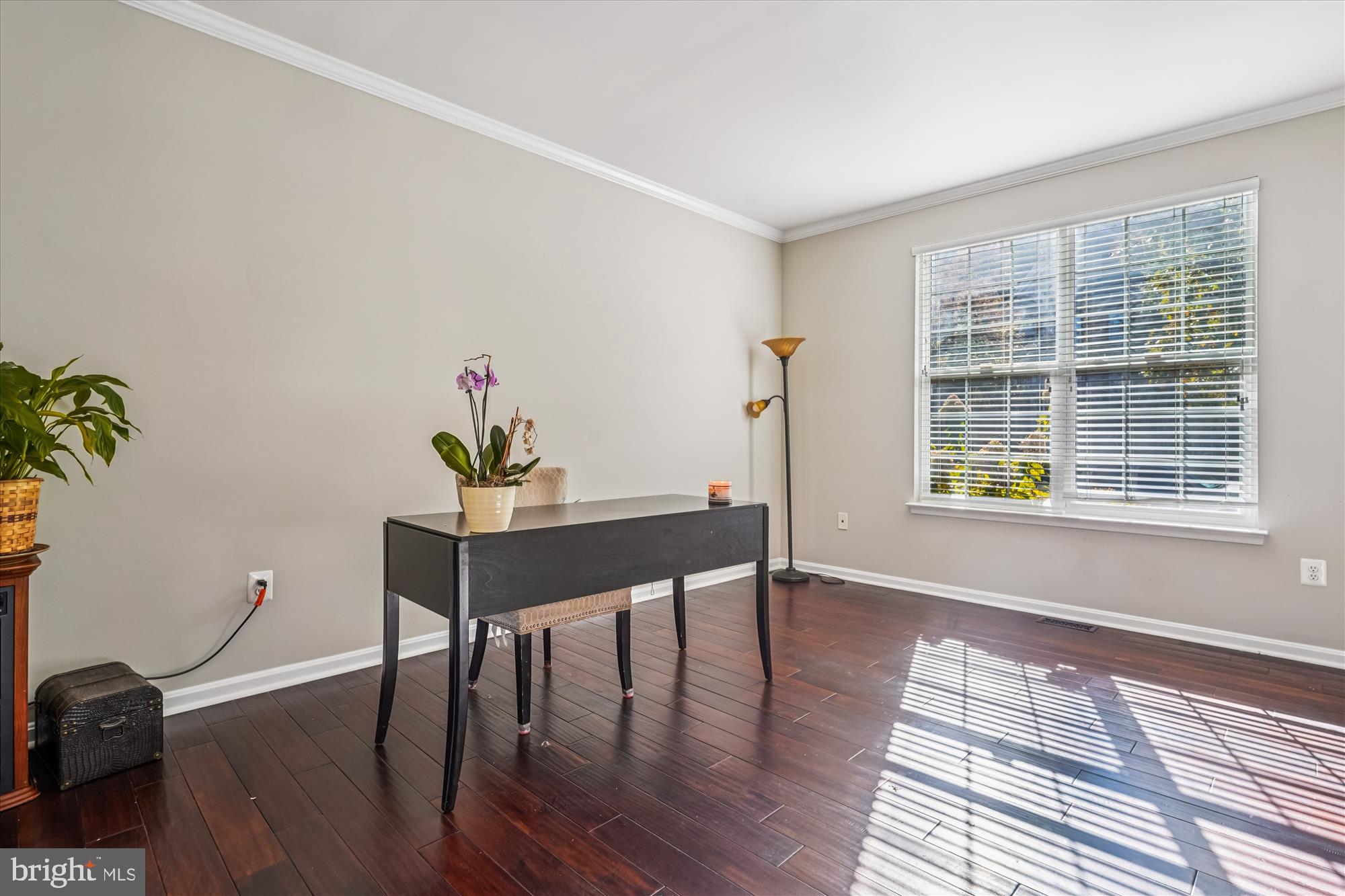 EAGLES POINTE - Residential