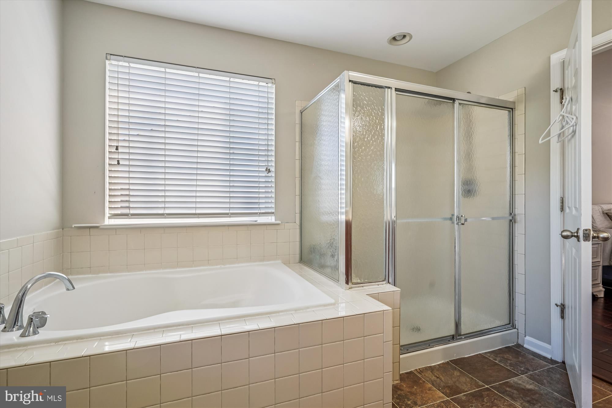 EAGLES POINTE - Residential