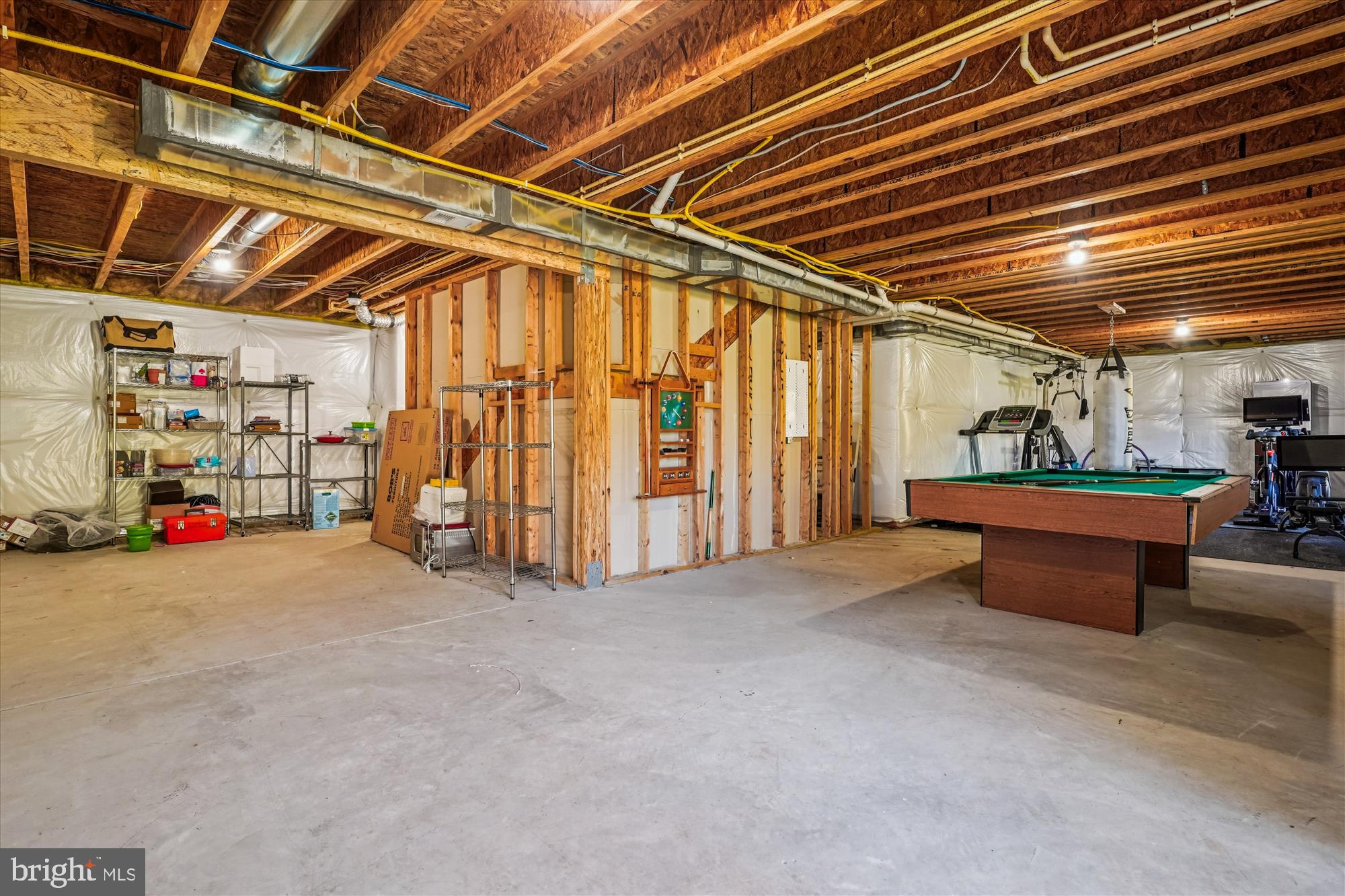 EAGLES POINTE - Residential