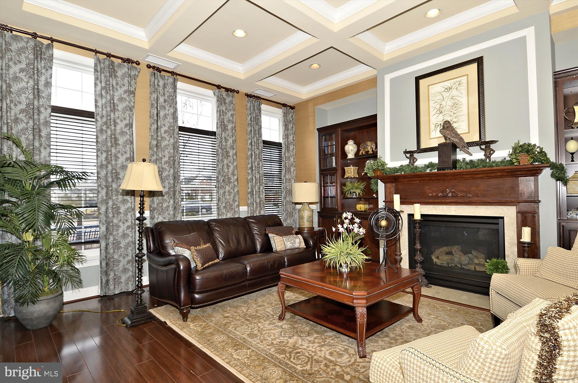 EAGLES POINTE - Residential