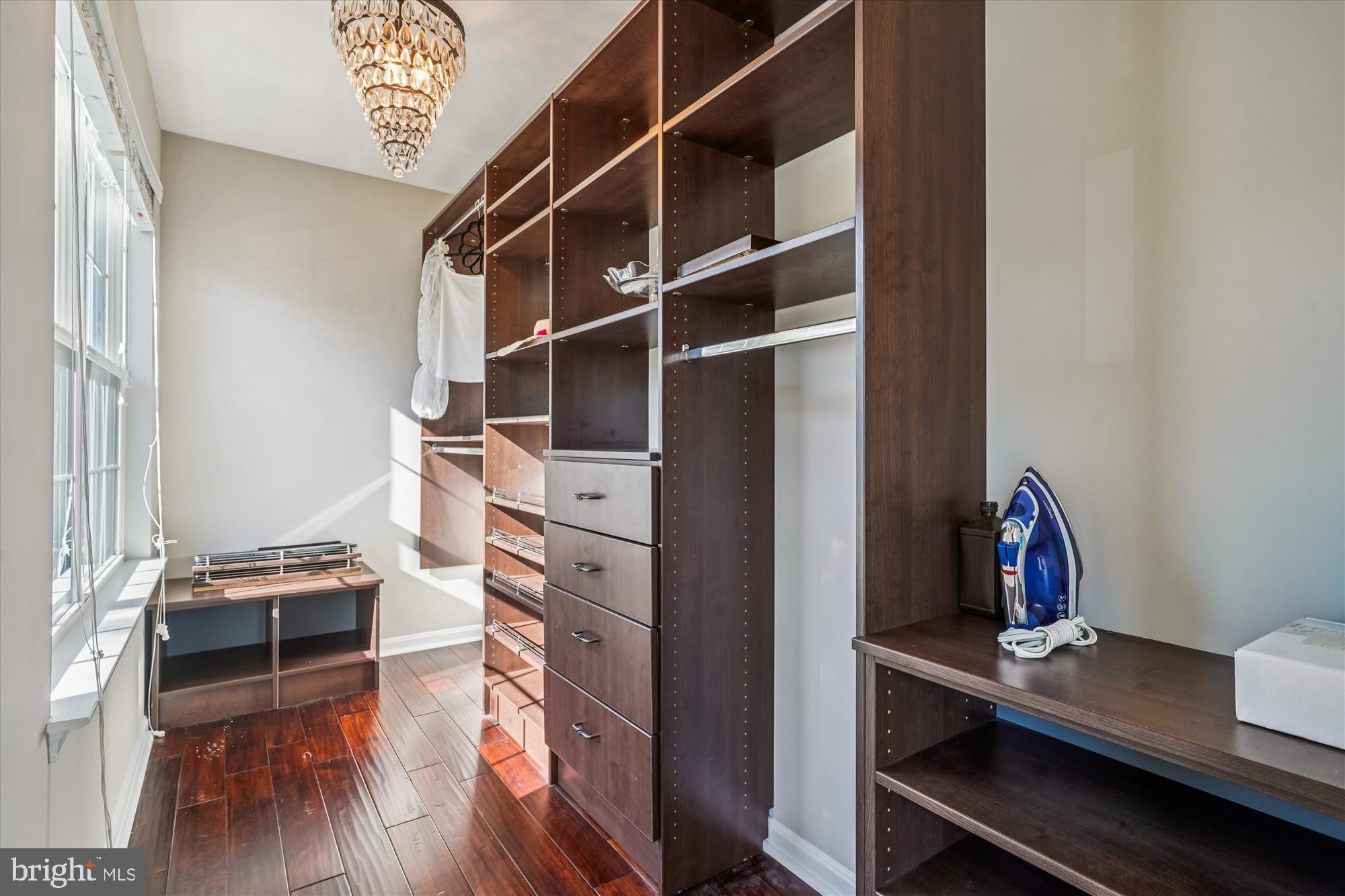 EAGLES POINTE - Residential