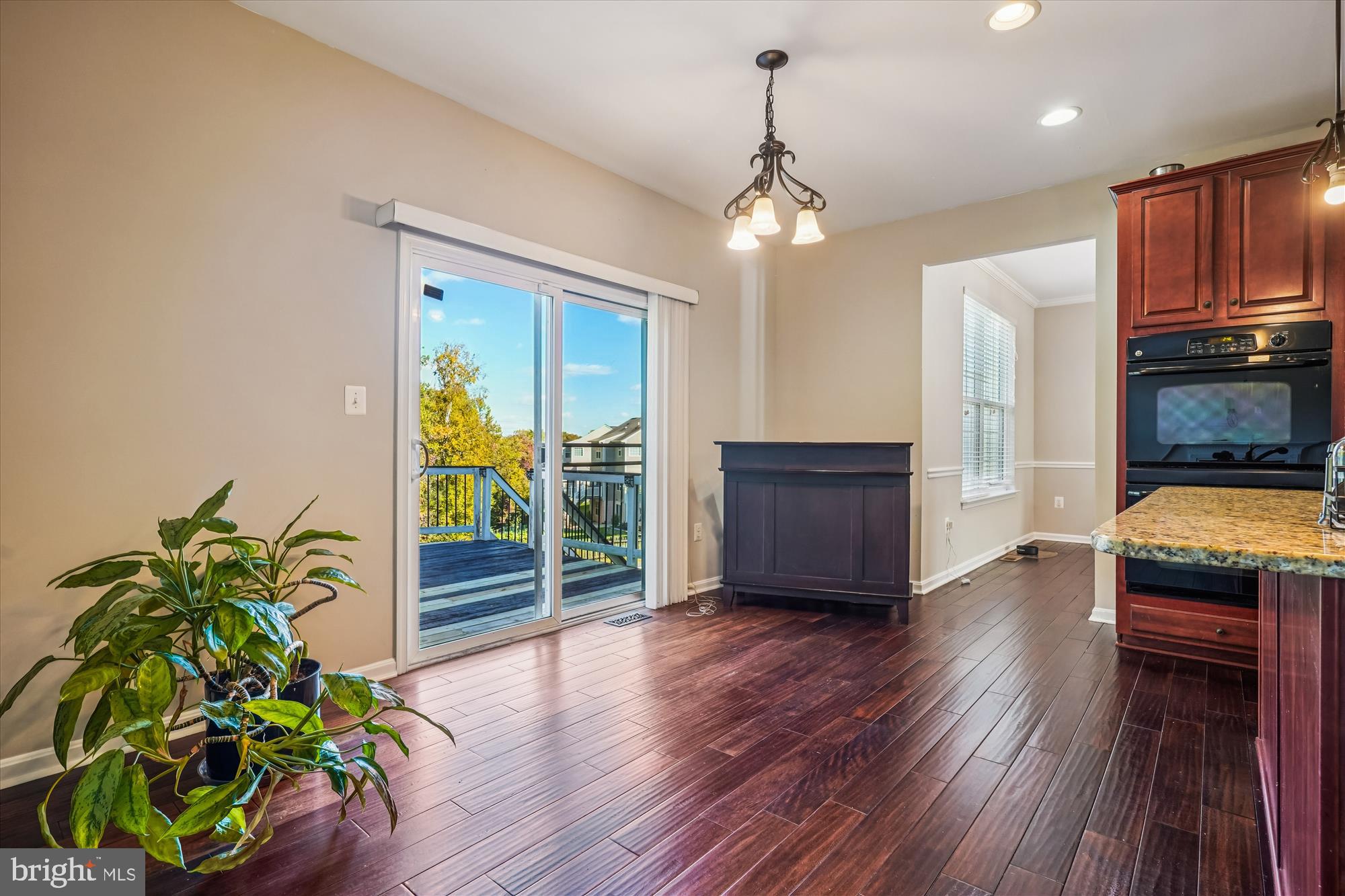 EAGLES POINTE - Residential