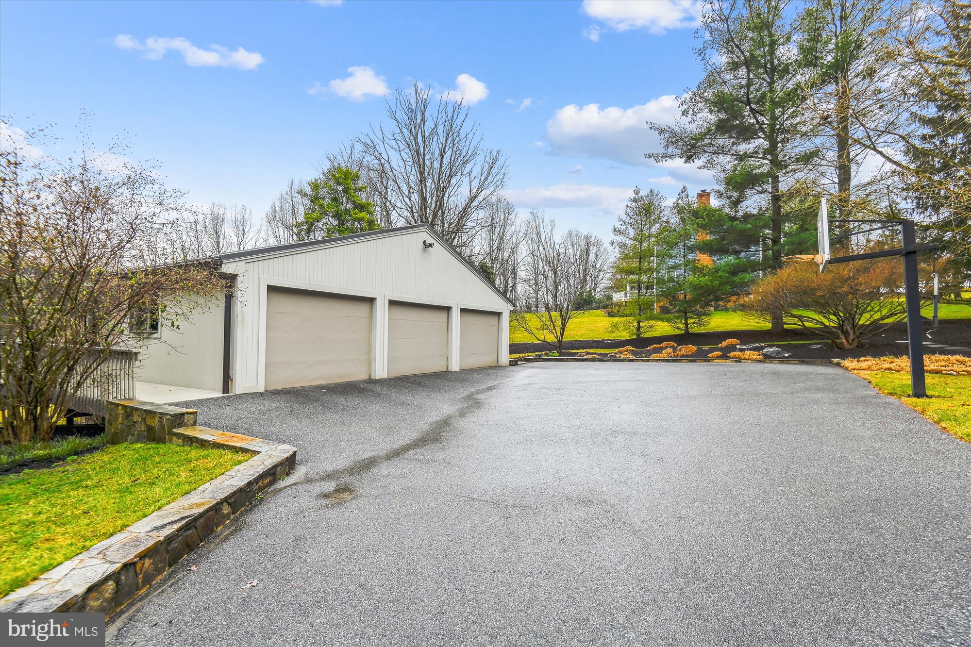 WESTERN RUN - Residential