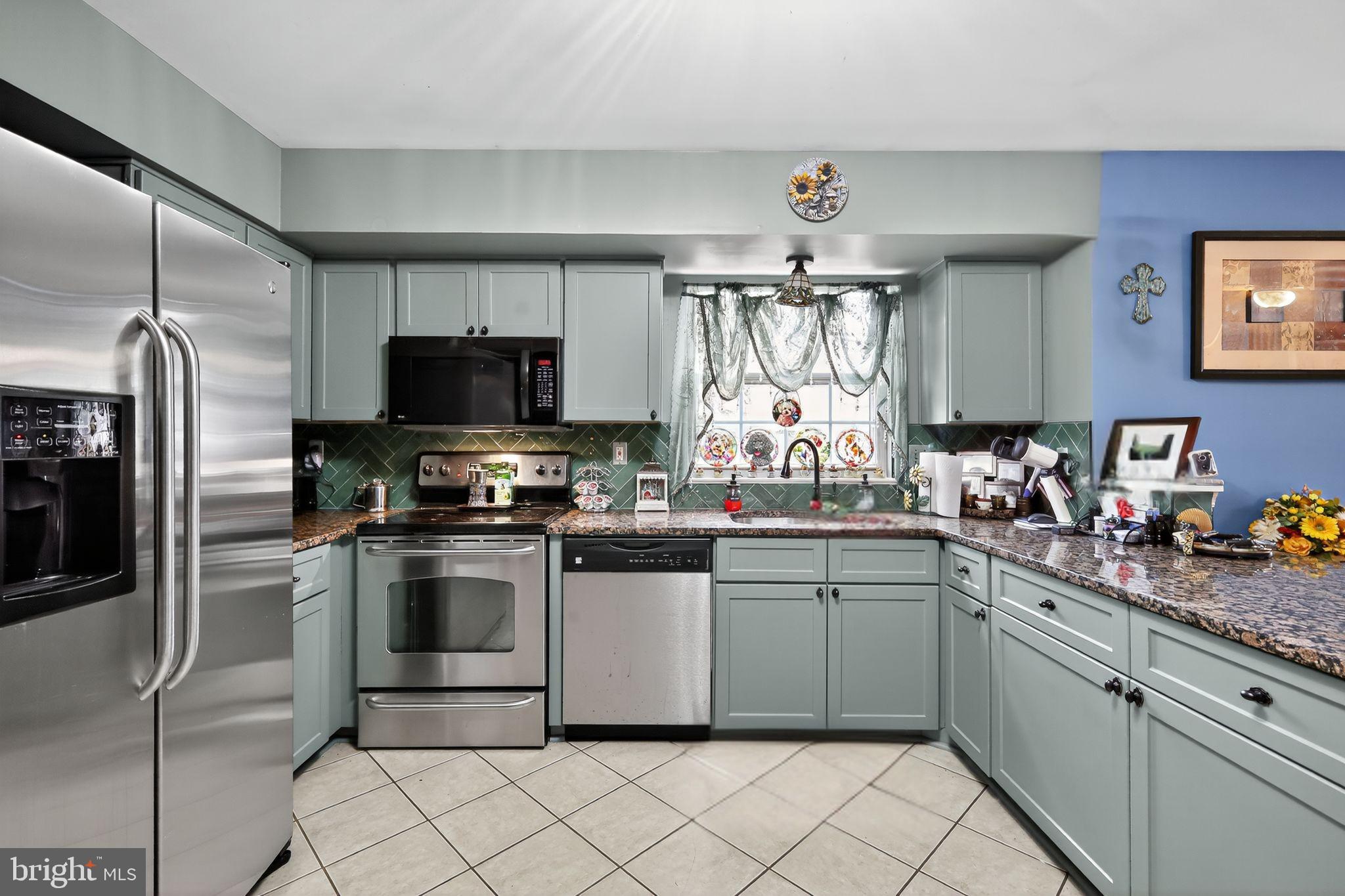 WHITSON RIDGE - Residential